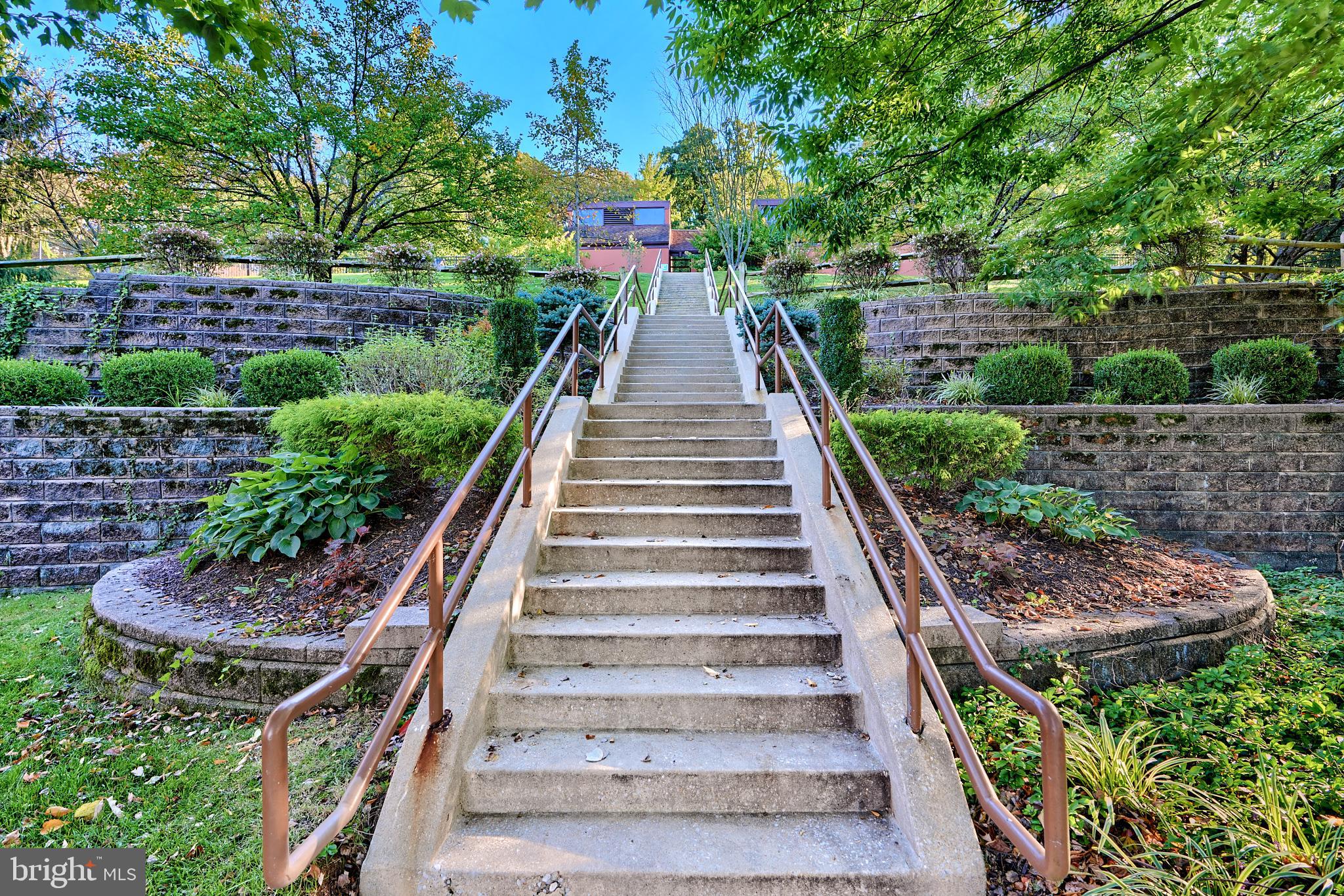 RUXTON CROSSING TOWNHSE - Residential