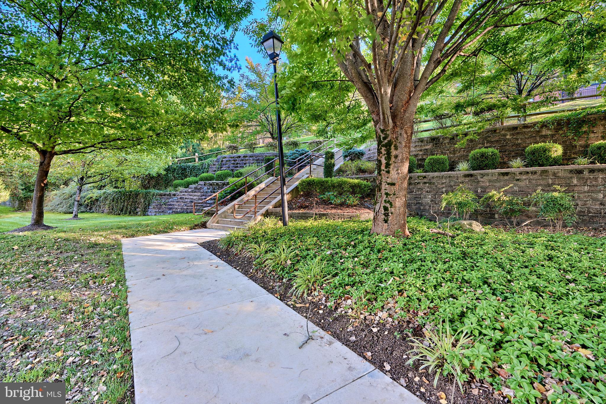 RUXTON CROSSING TOWNHSE - Residential