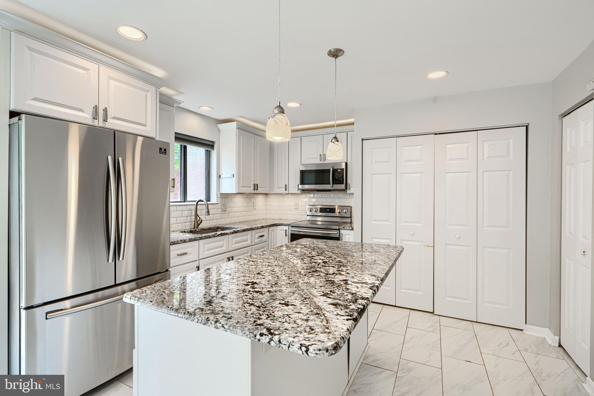 RUXTON CROSSING TOWNHSE - Residential