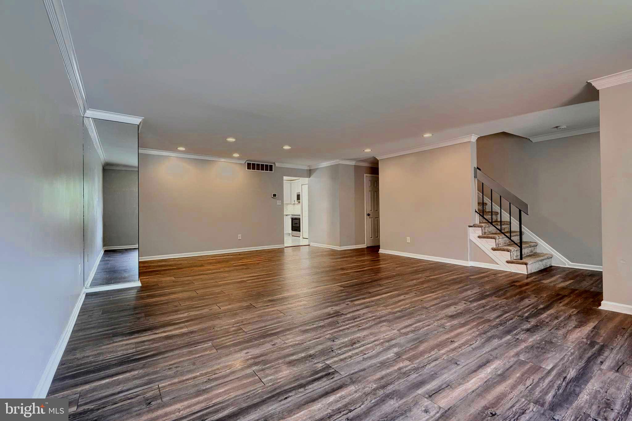 RUXTON CROSSING TOWNHSE - Residential