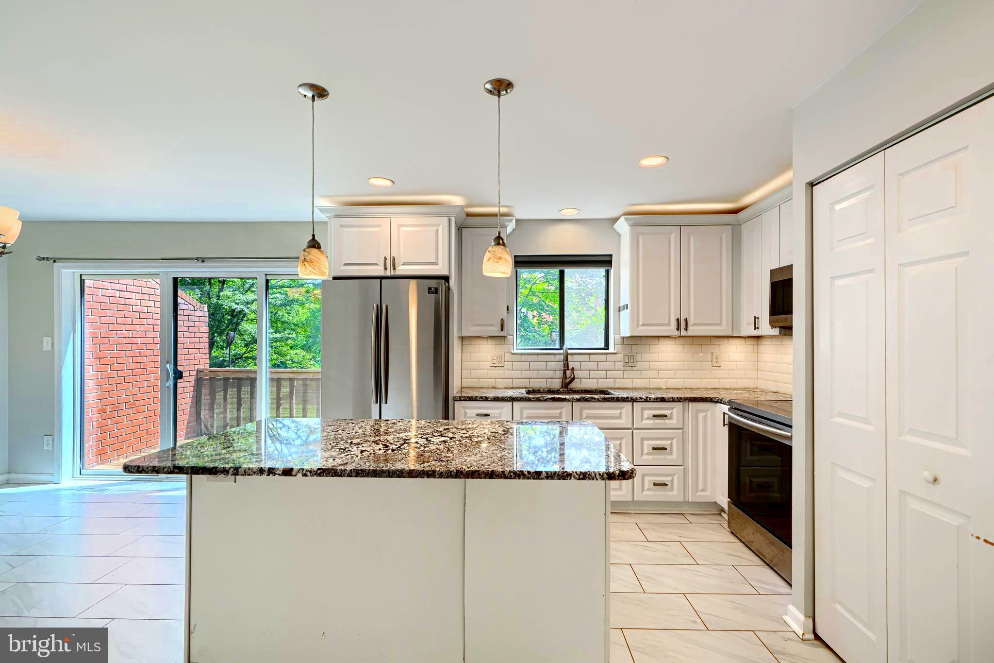 RUXTON CROSSING TOWNHSE - Residential