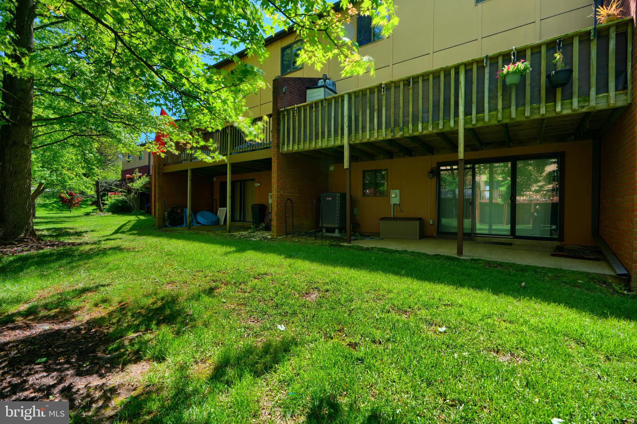 RUXTON CROSSING TOWNHSE - Residential