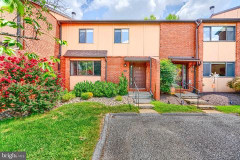 11 LACOSTA TOWSON MD 21204