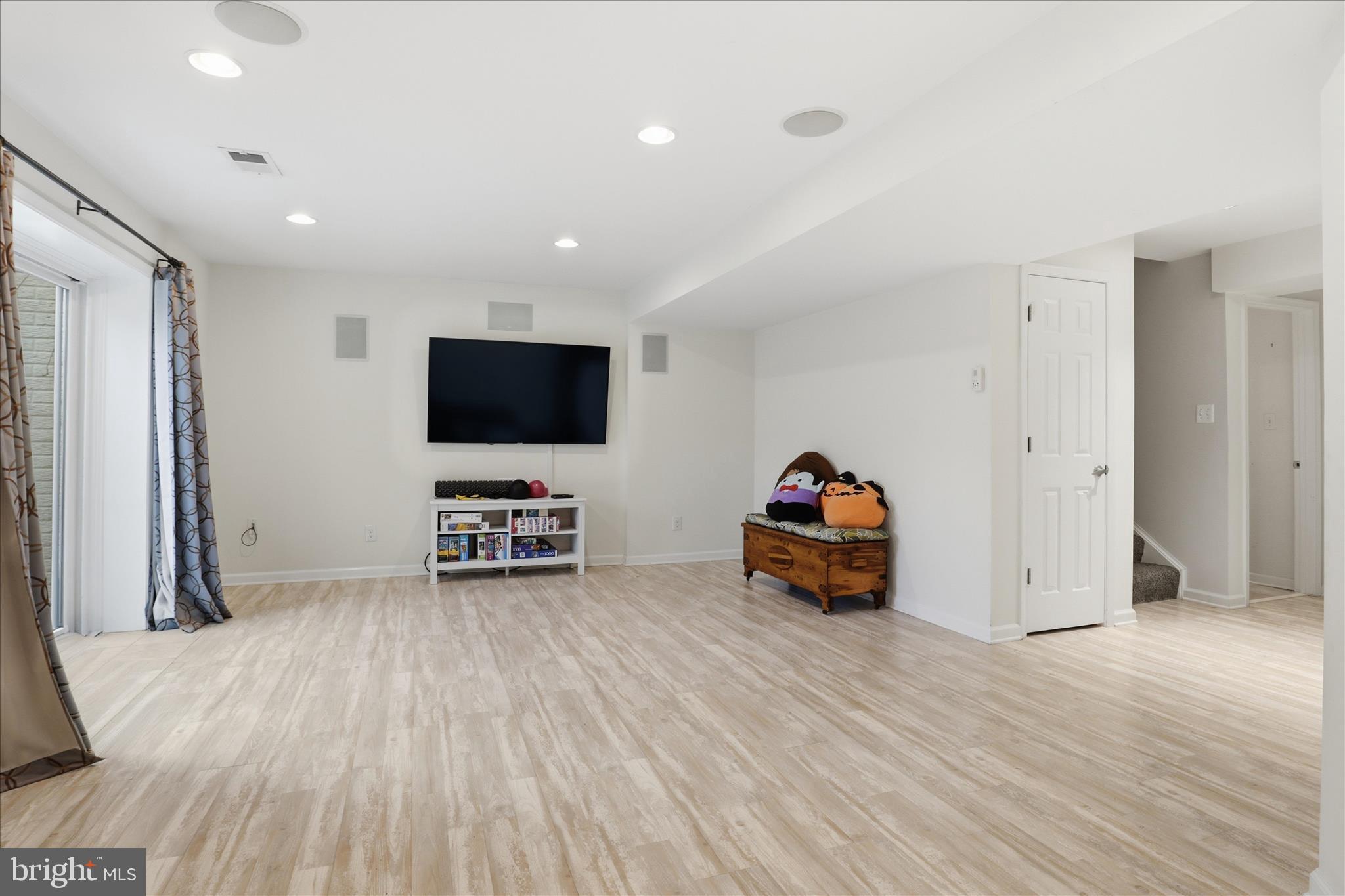 BROOKSIDE - Residential