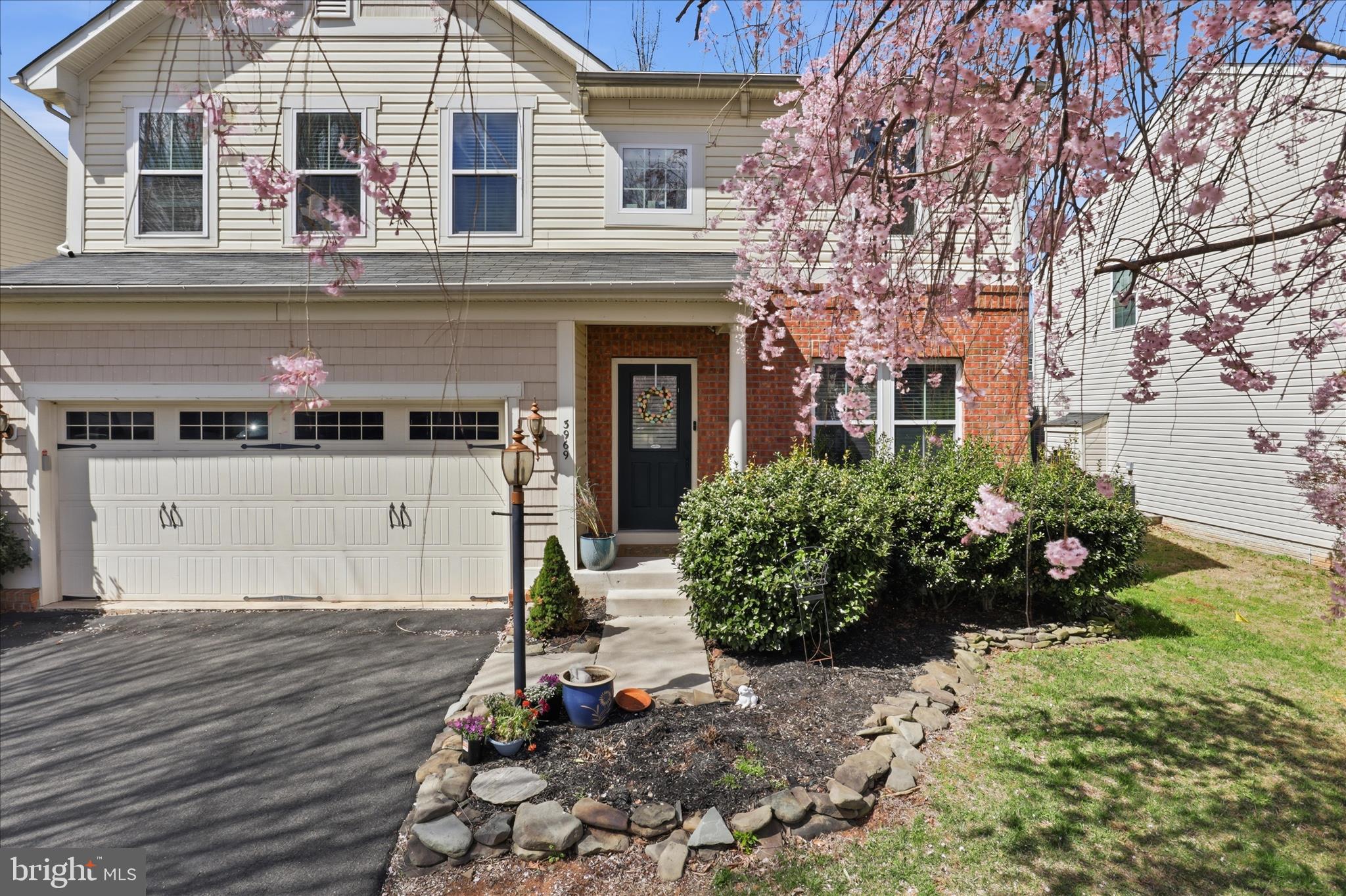 BROOKSIDE - Residential