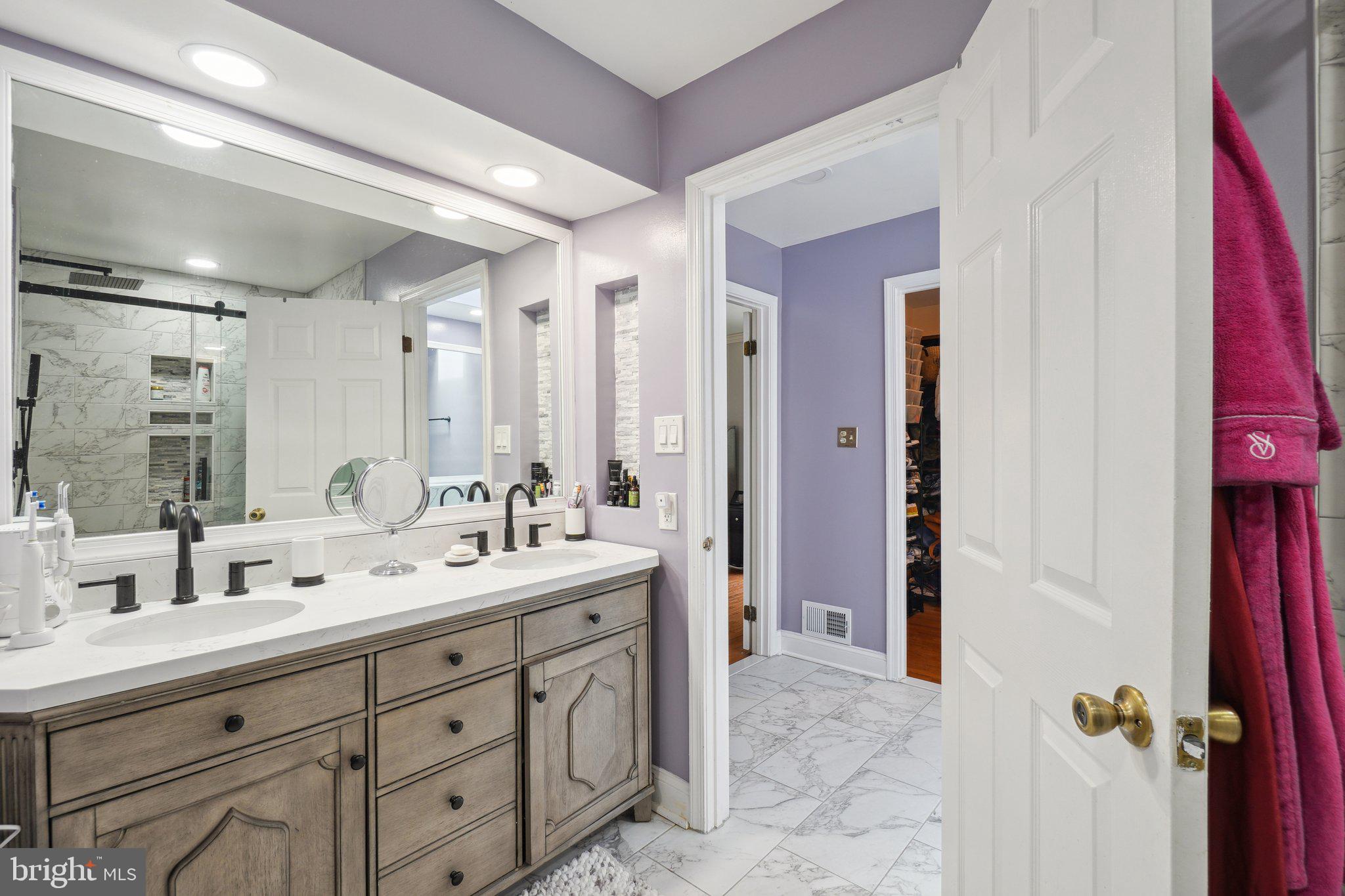 BATTERSEA ON THE BAY - Residential