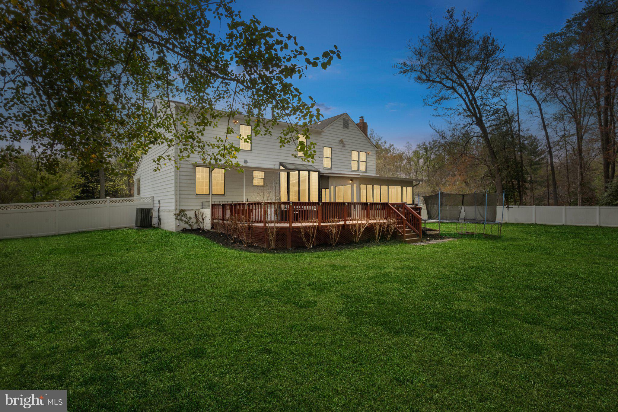 BATTERSEA ON THE BAY - Residential