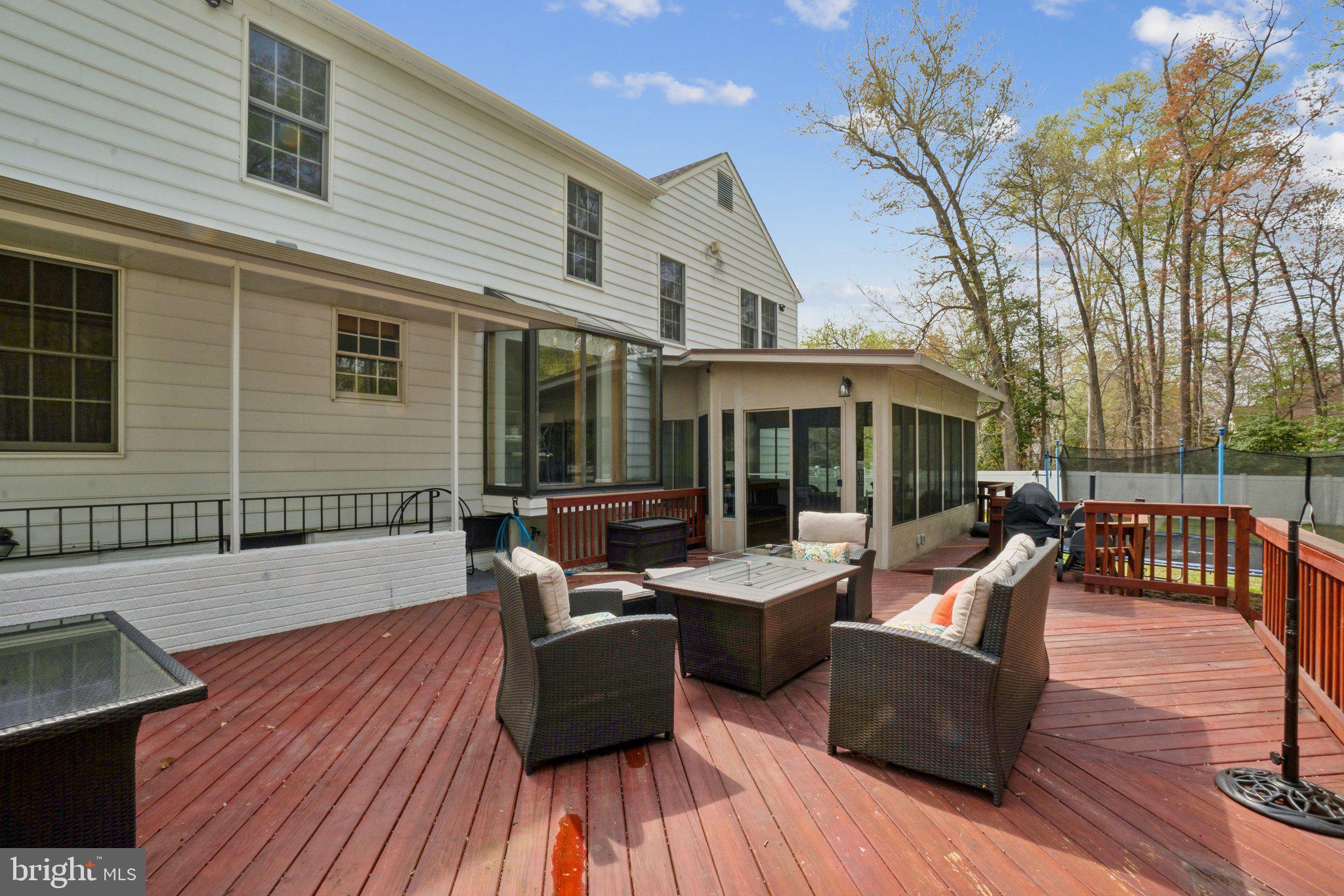 BATTERSEA ON THE BAY - Residential