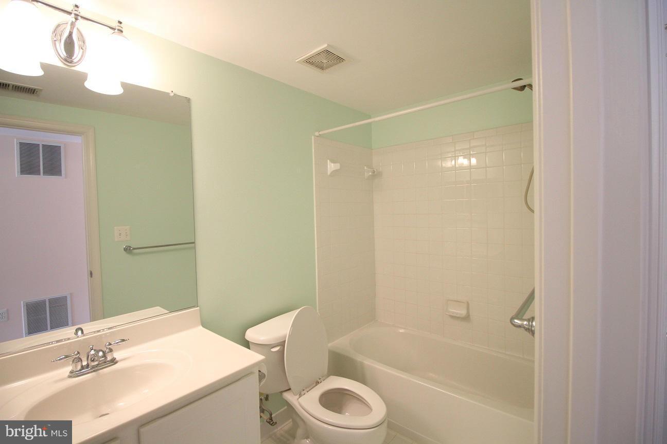 POTOMAC STATION - Residential