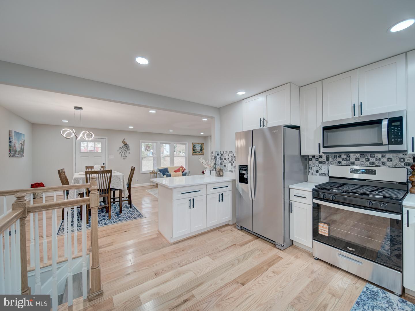 THOMSON ESTATES - Residential