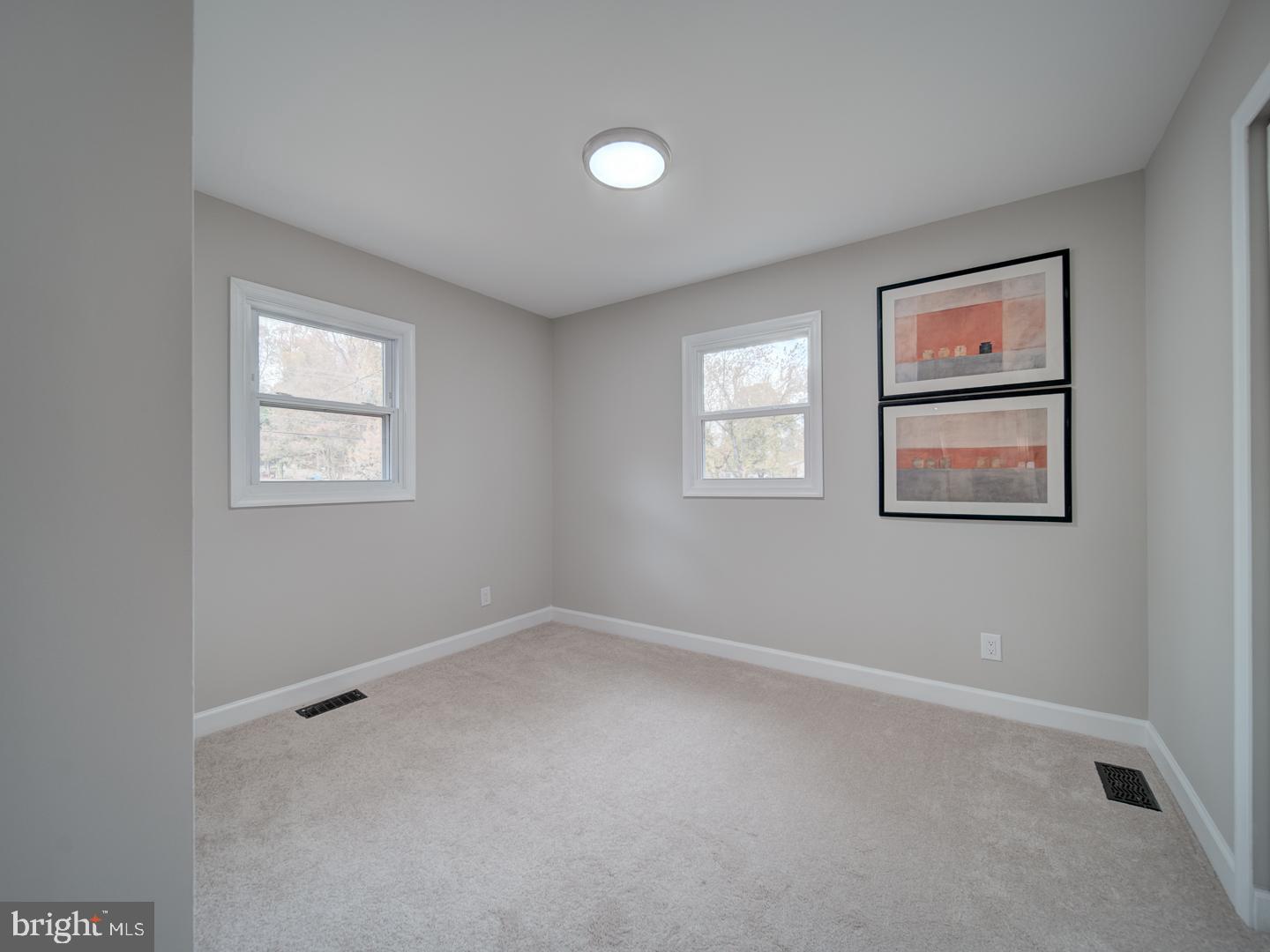 THOMSON ESTATES - Residential