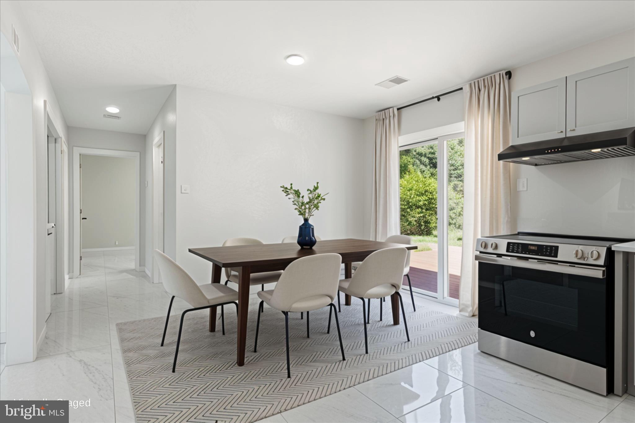 3454 TAMARACK COURT