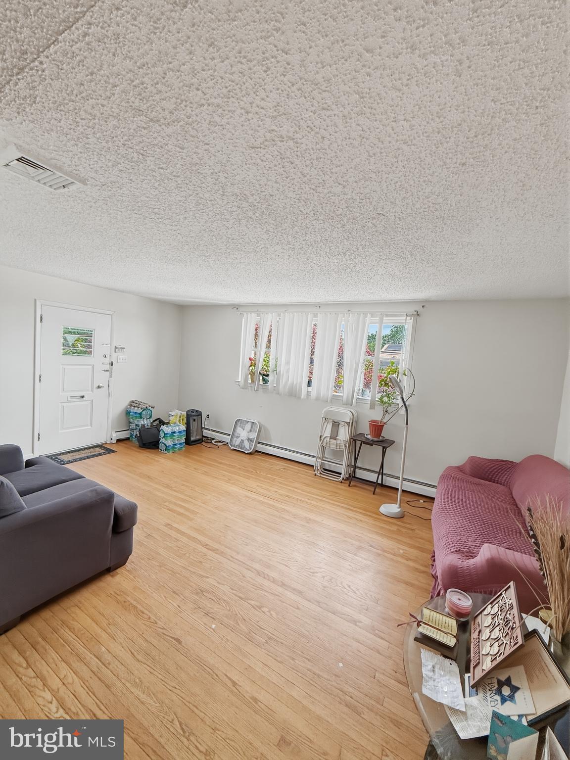 562 LARKSPUR STREET