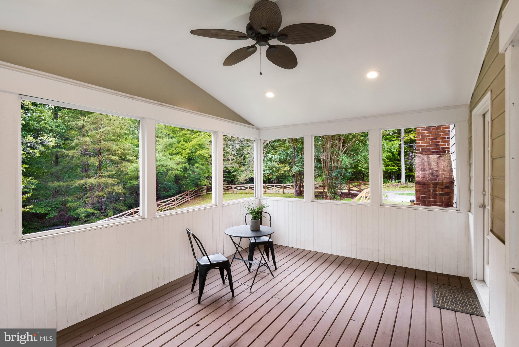 OCCOQUAN OAKS - Residential