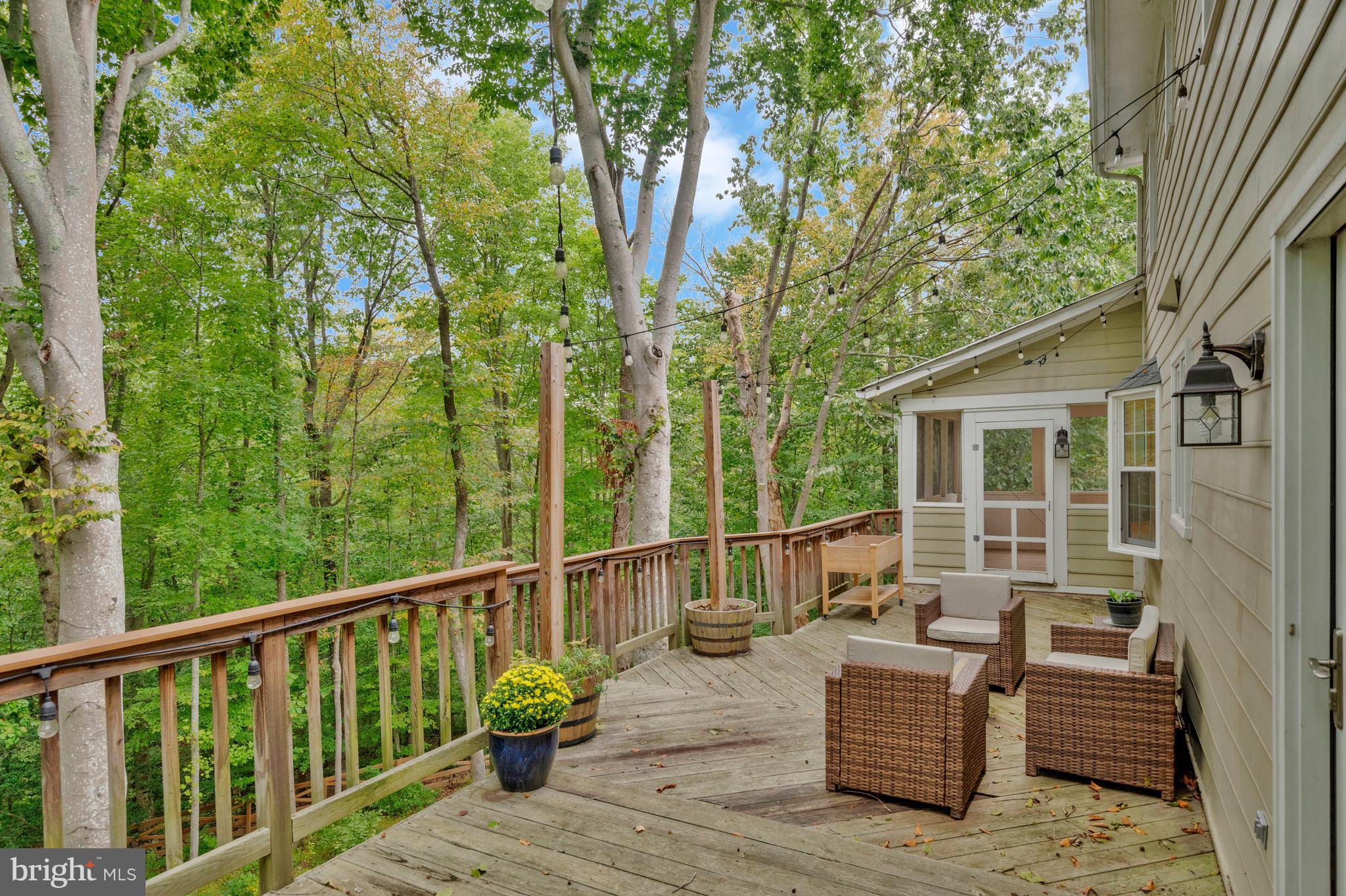 OCCOQUAN OAKS - Residential