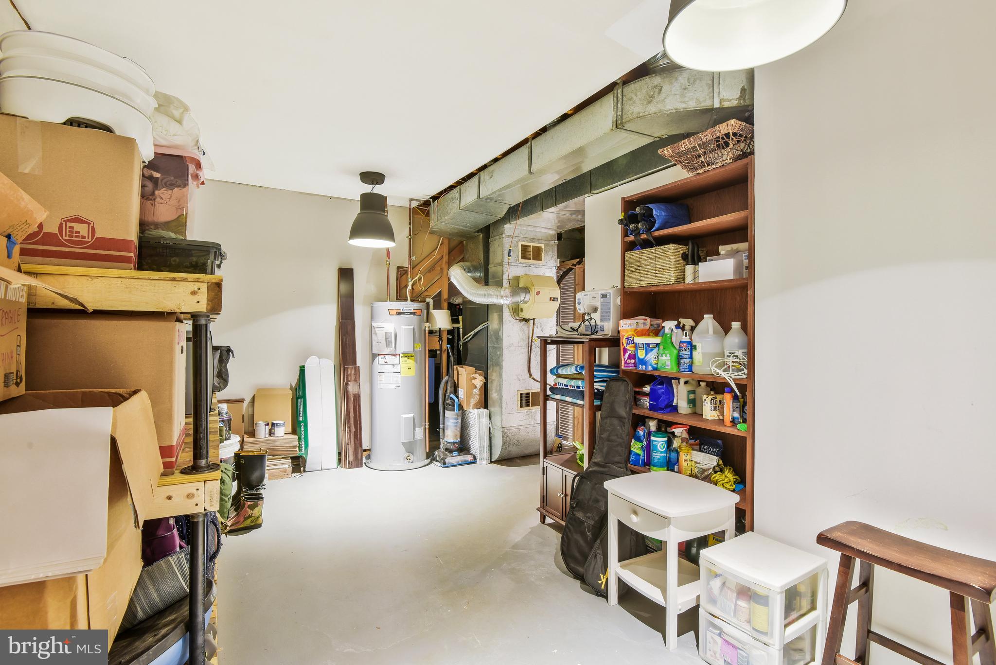 OCCOQUAN OAKS - Residential