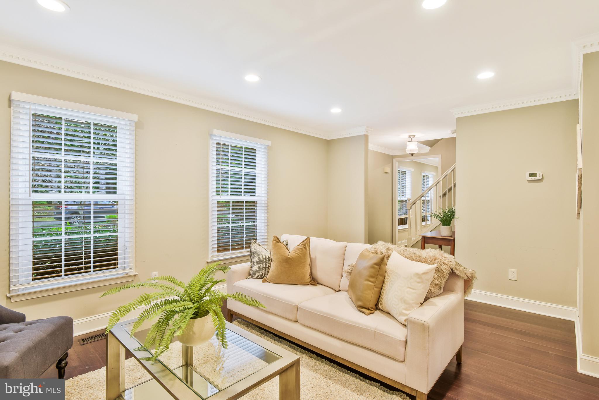 OCCOQUAN OAKS - Residential