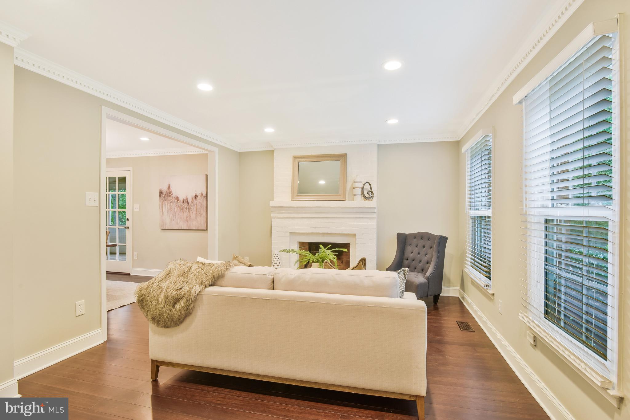 OCCOQUAN OAKS - Residential