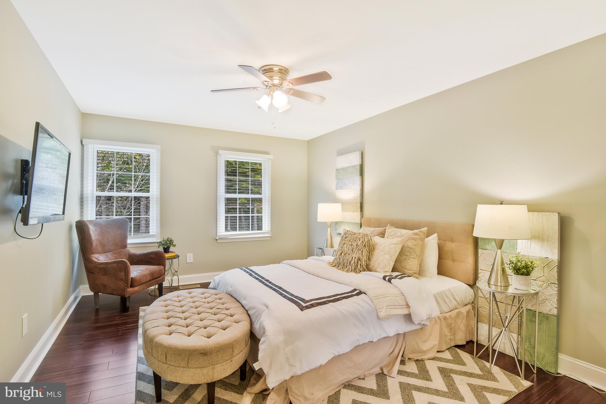 OCCOQUAN OAKS - Residential