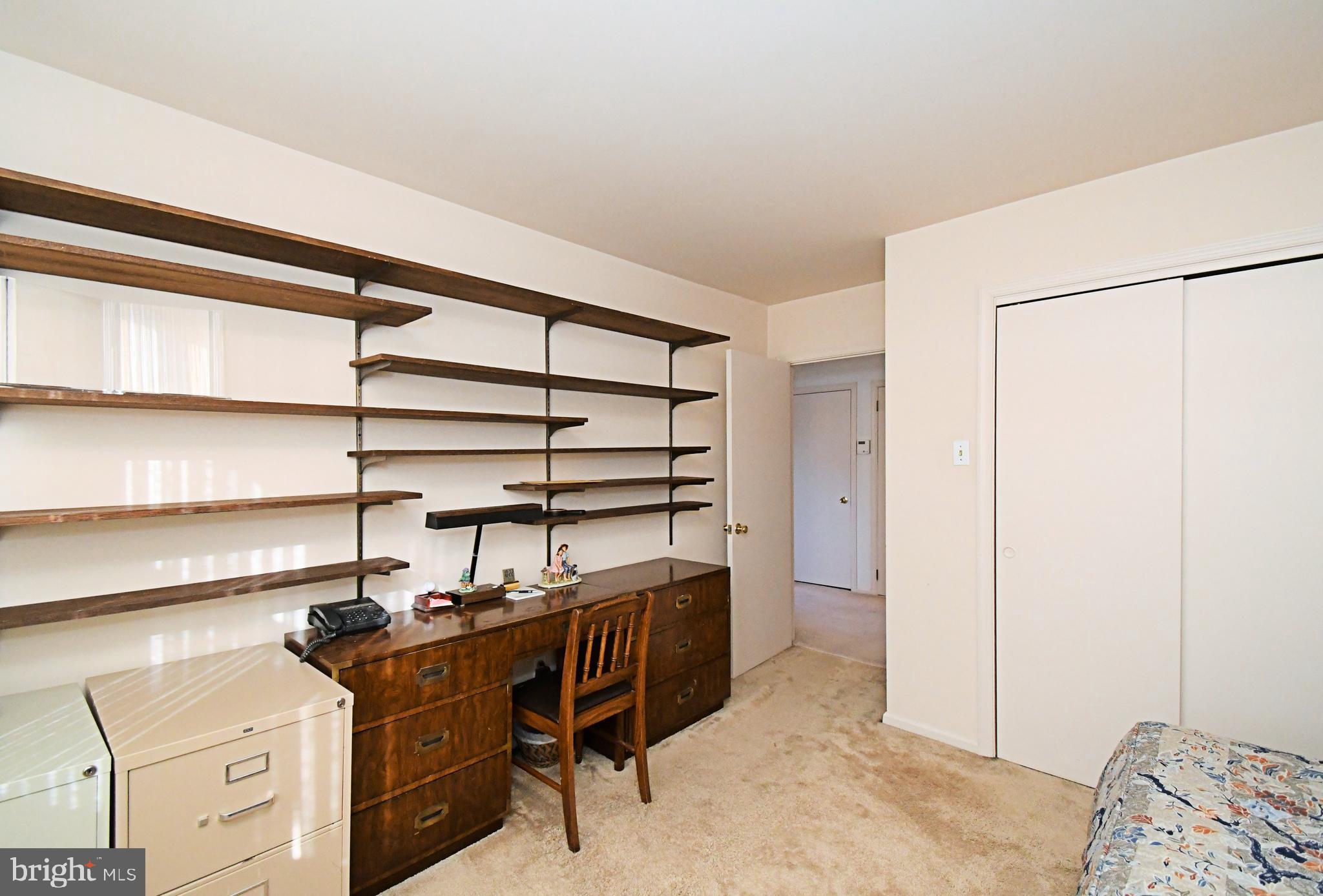 BARCLAY HILLS - Residential