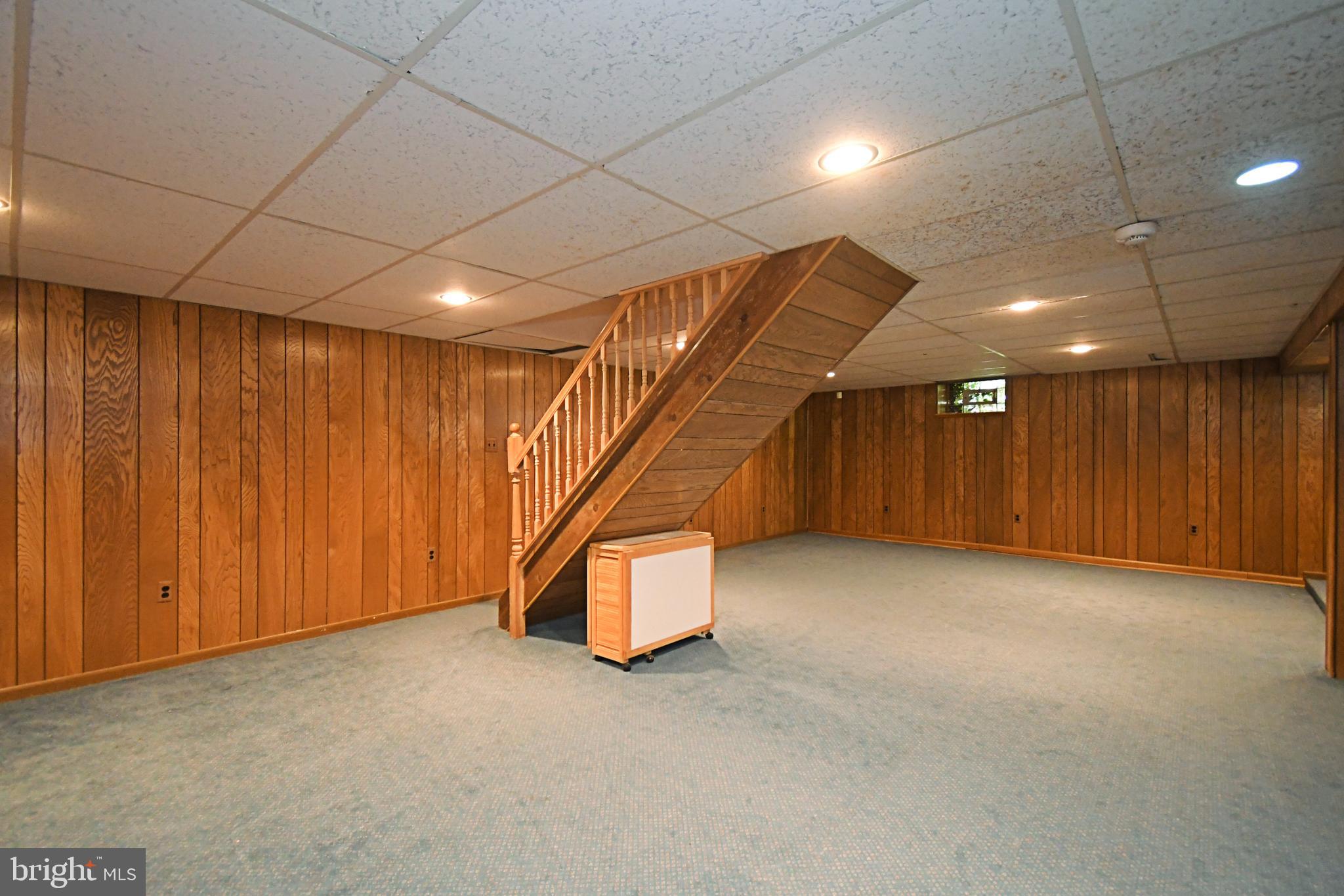 BARCLAY HILLS - Residential