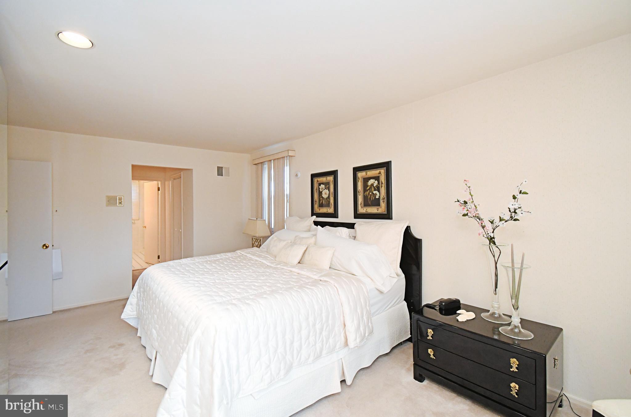 BARCLAY HILLS - Residential