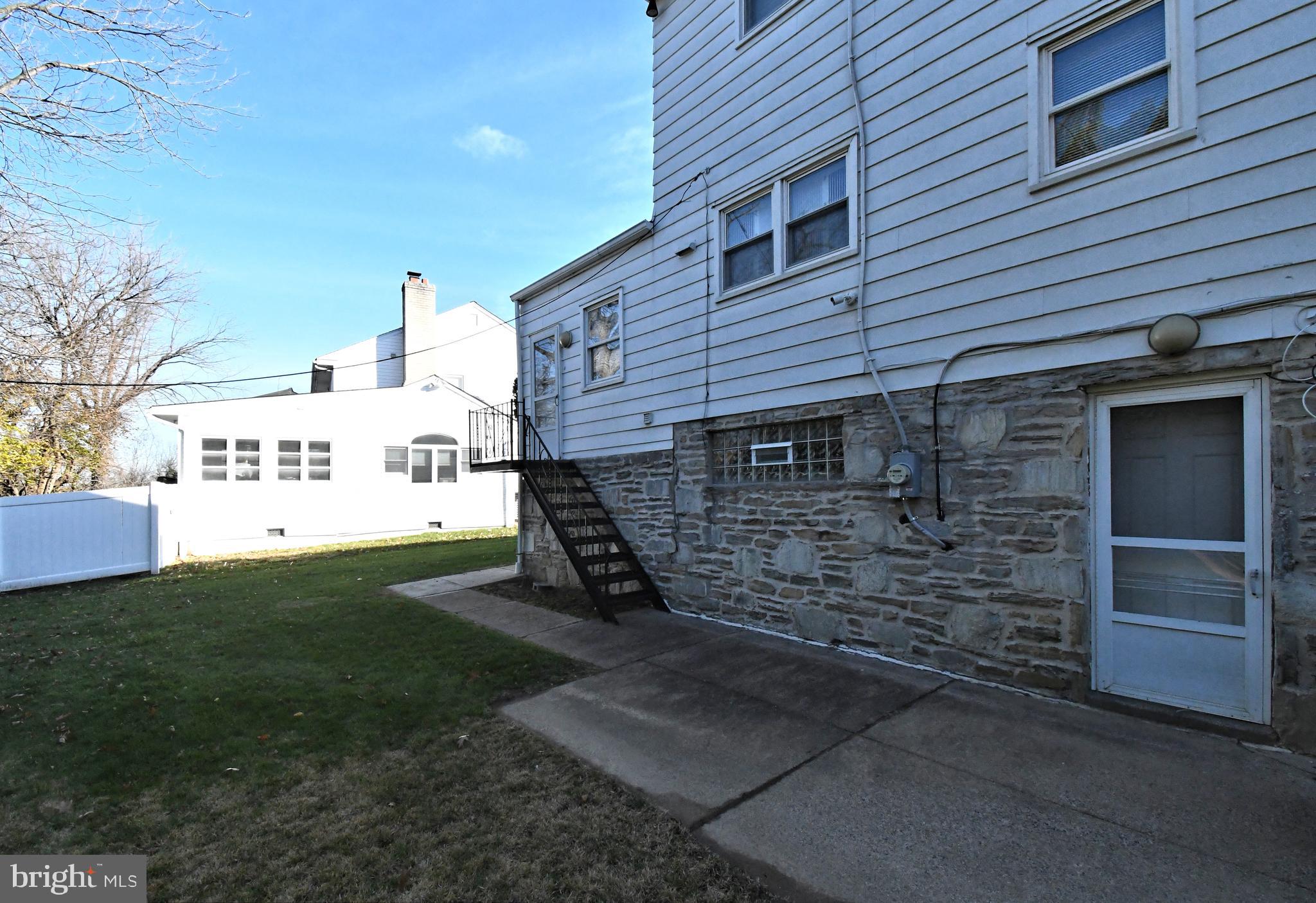 BARCLAY HILLS - Residential