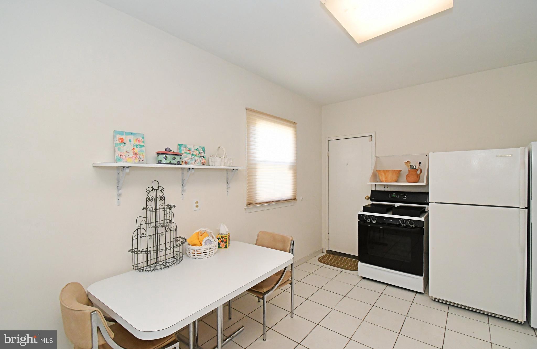 BARCLAY HILLS - Residential