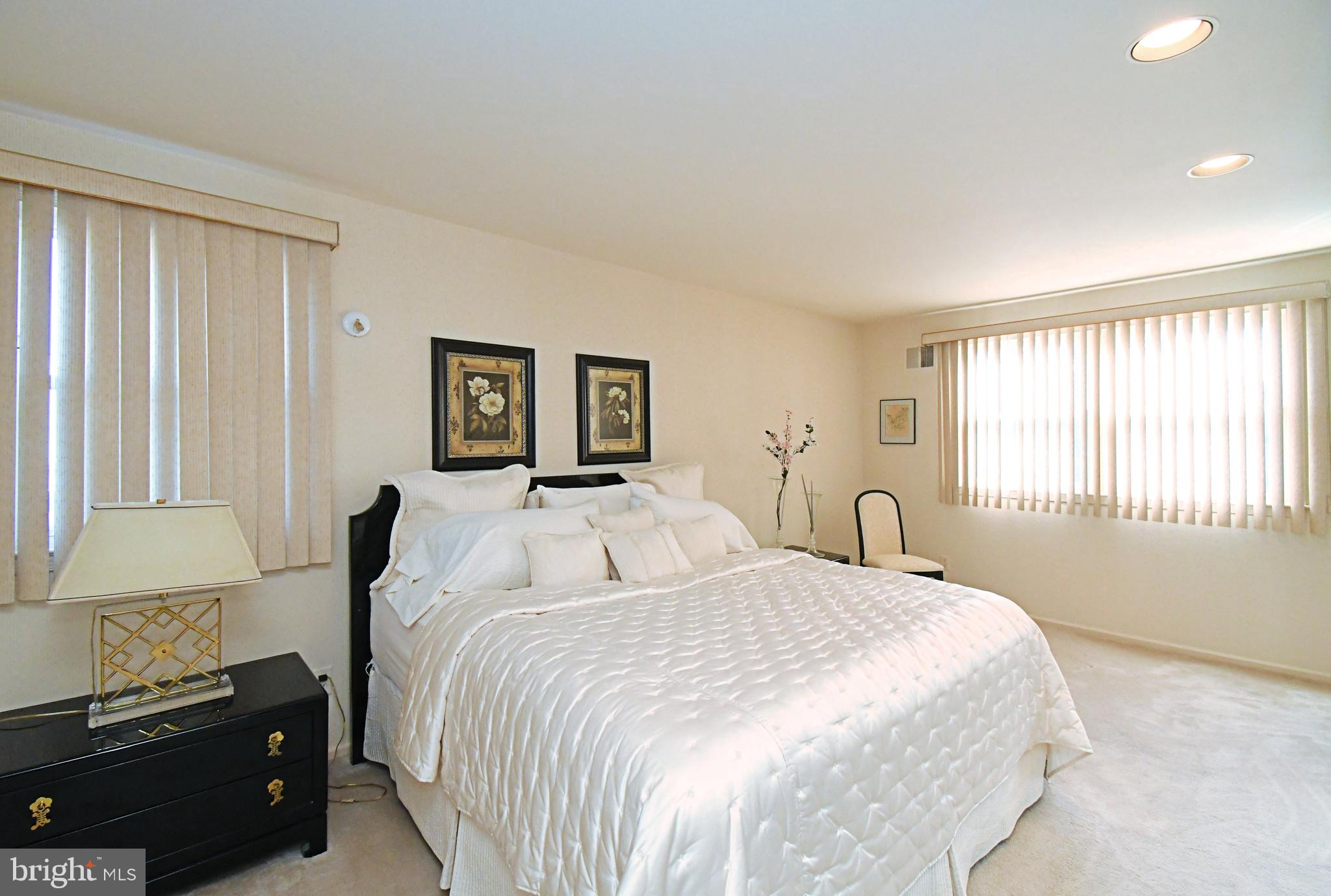 BARCLAY HILLS - Residential