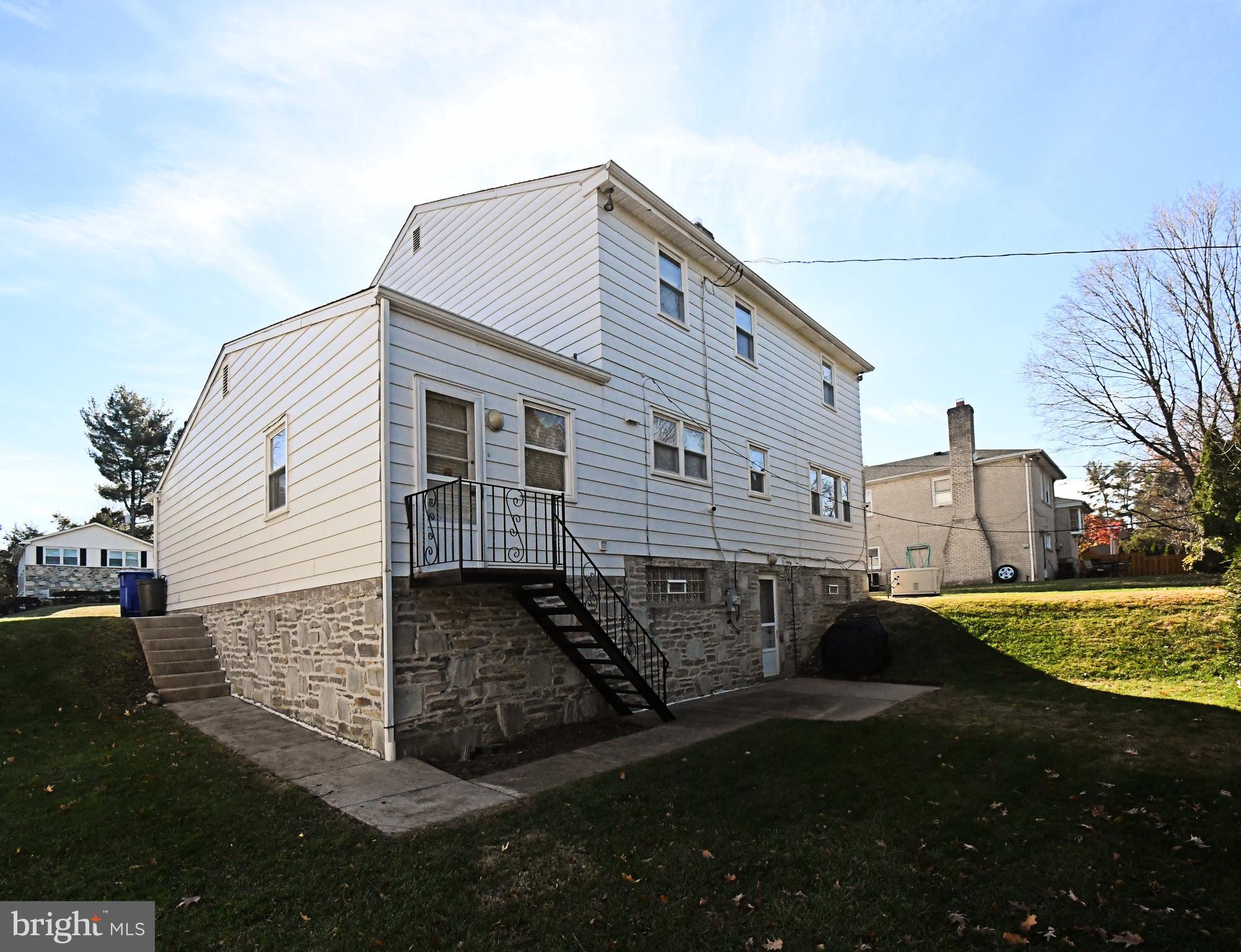 BARCLAY HILLS - Residential