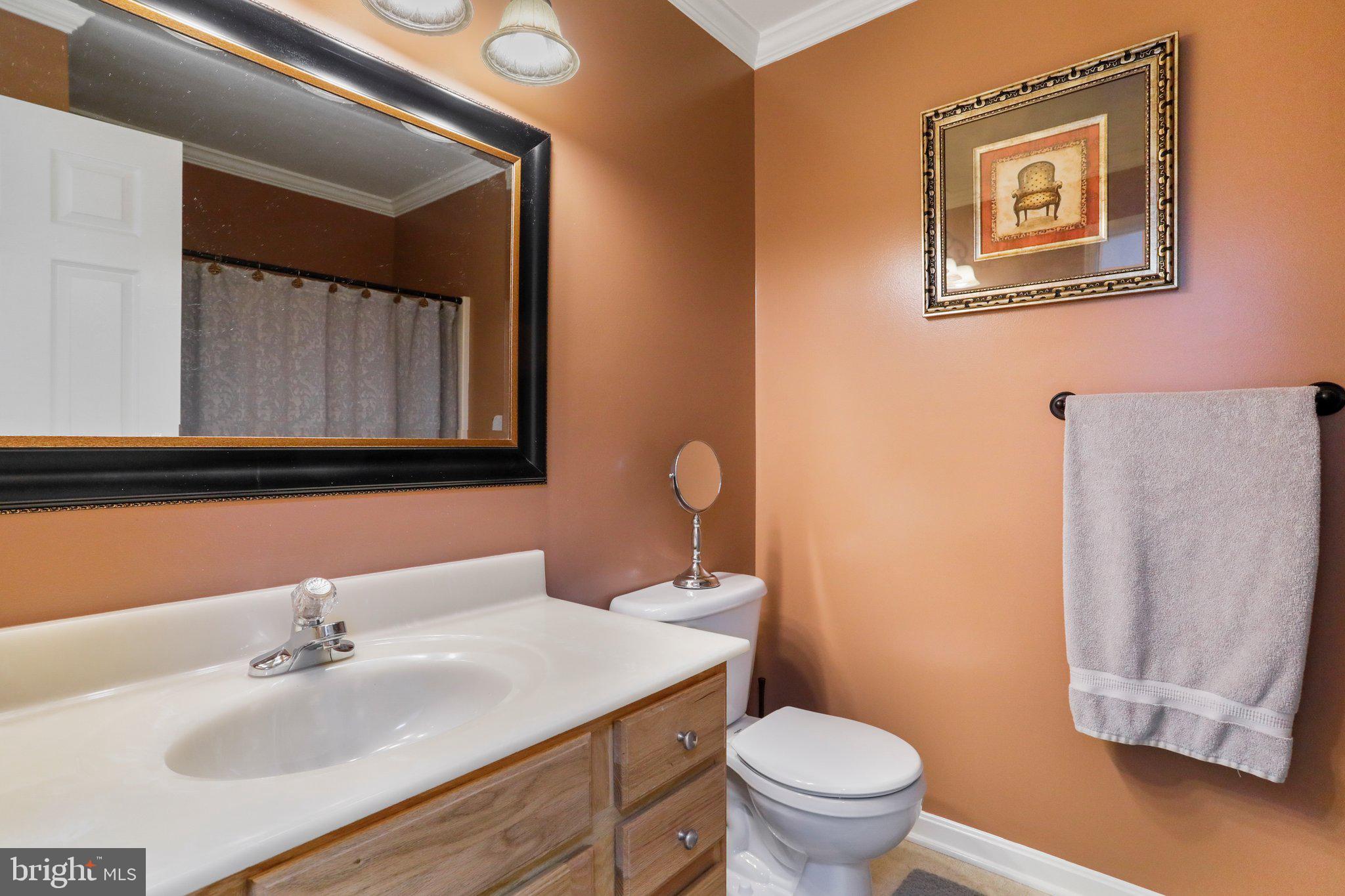 MAUGANSVILLE - Residential