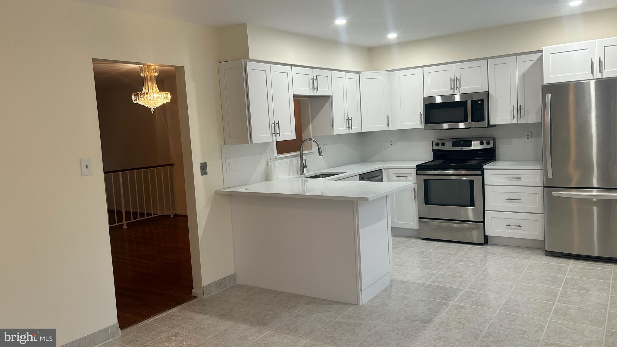 CONTEE BEL PRE - Residential Lease