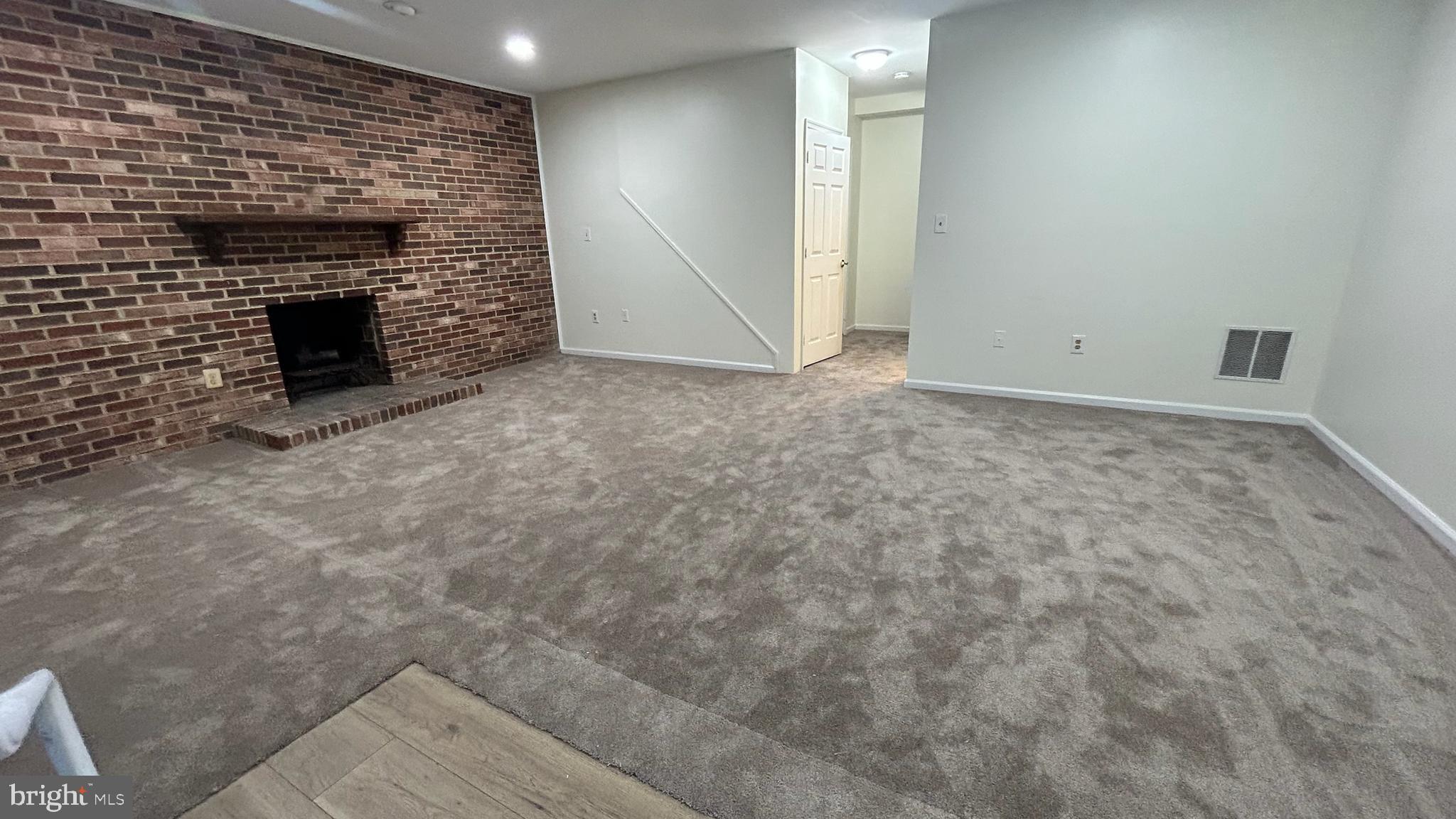 CONTEE BEL PRE - Residential Lease