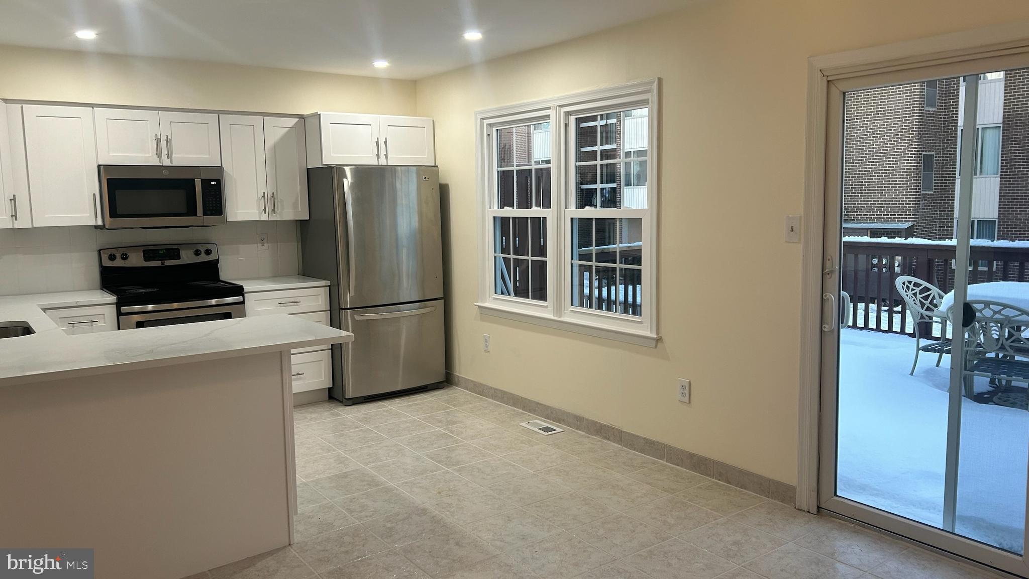 CONTEE BEL PRE - Residential Lease
