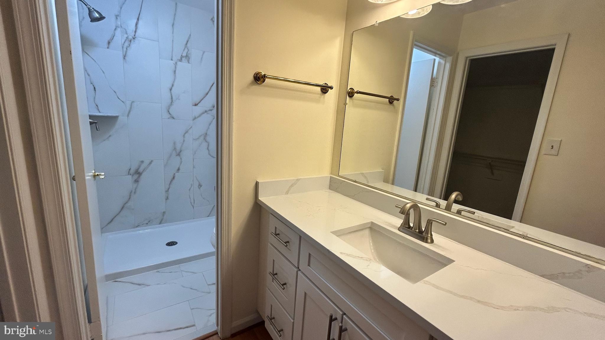 CONTEE BEL PRE - Residential Lease