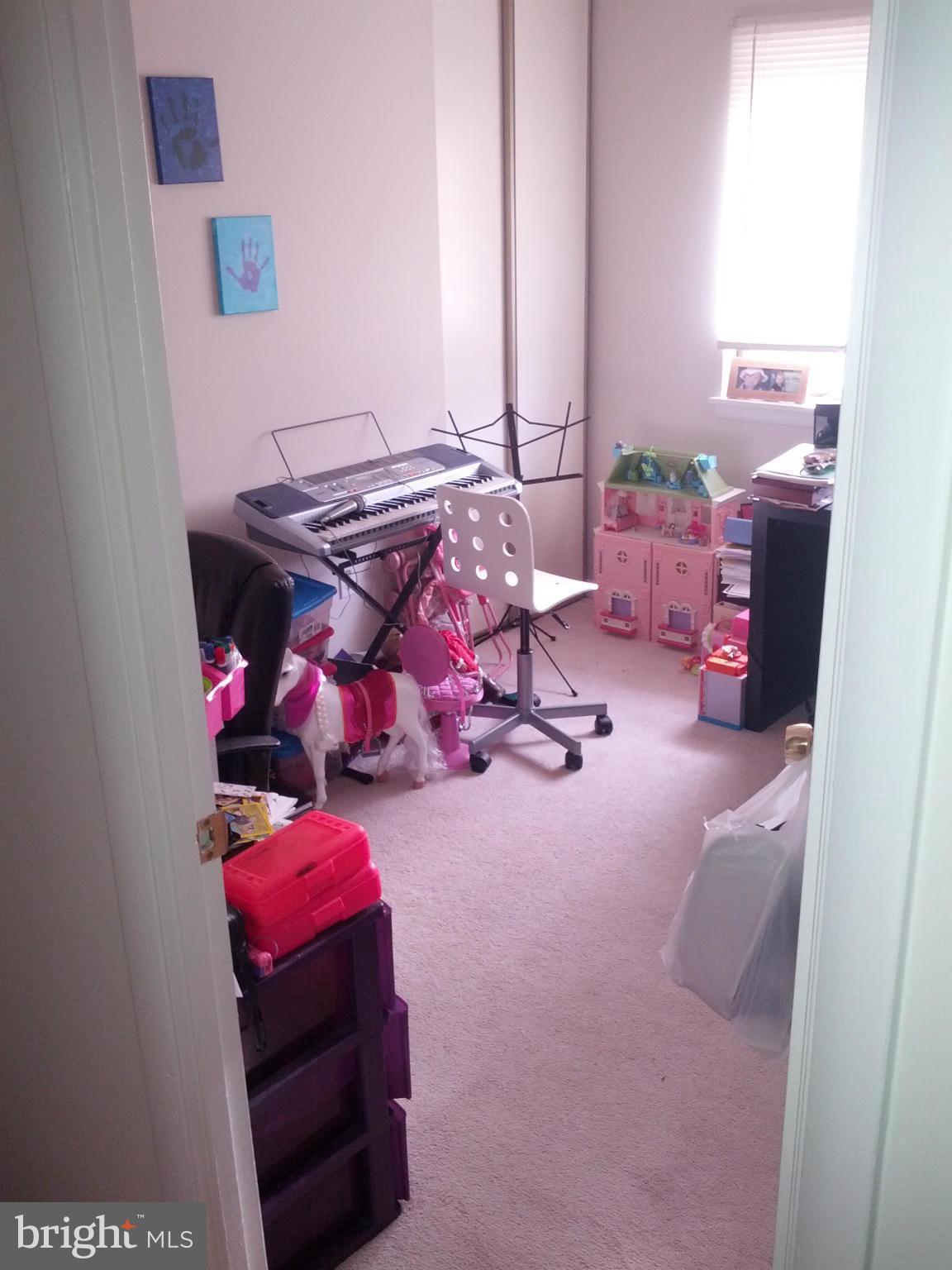 BURKE CENTRE - Residential