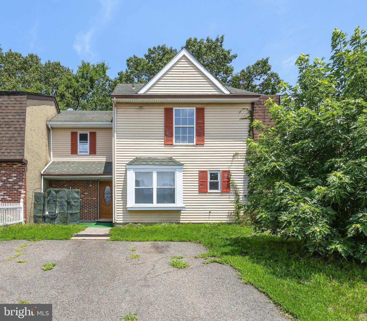 Photo 1 of 19 — 31 PRESIDENTIAL DRIVE, SICKLERVILLE, NJ 08081