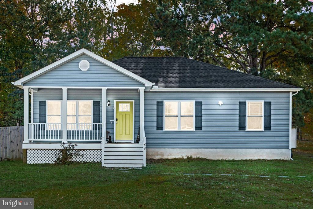 Photo of 88 Brooks Drive, COLONIAL BEACH, VA 22443 (MLS # VAWE2010004)