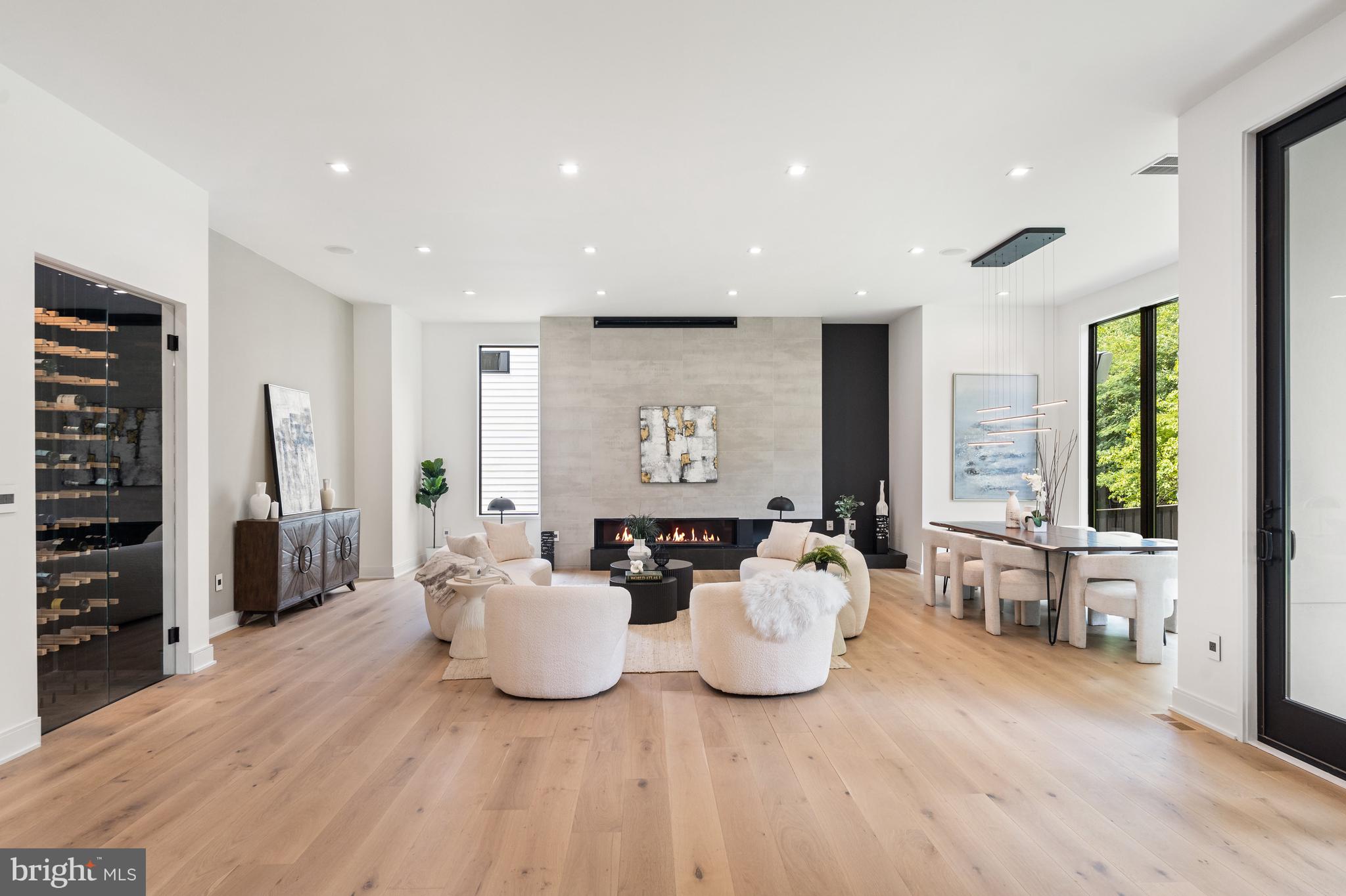 SHIRLEY WOODS - Residential