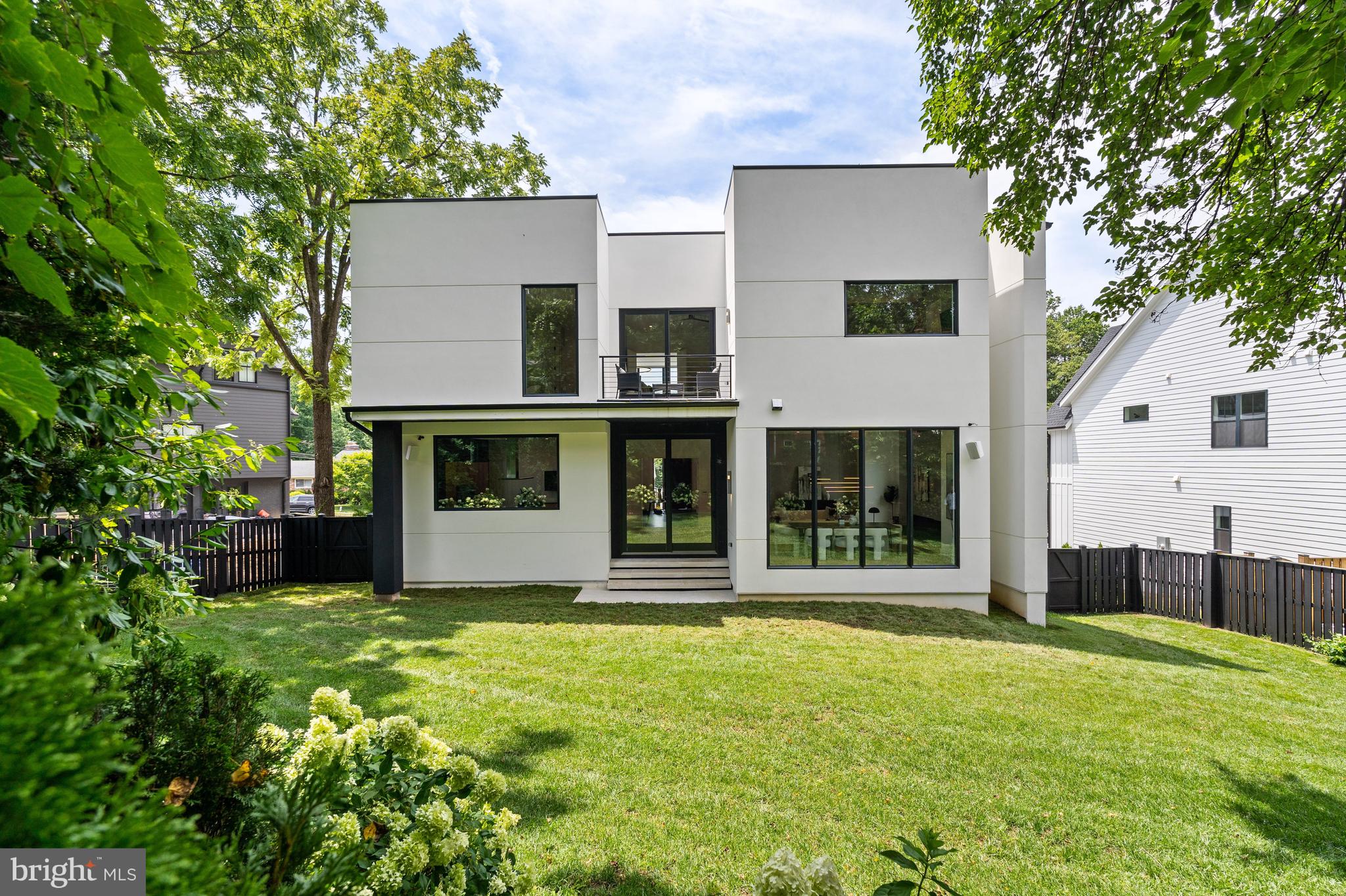 SHIRLEY WOODS - Residential