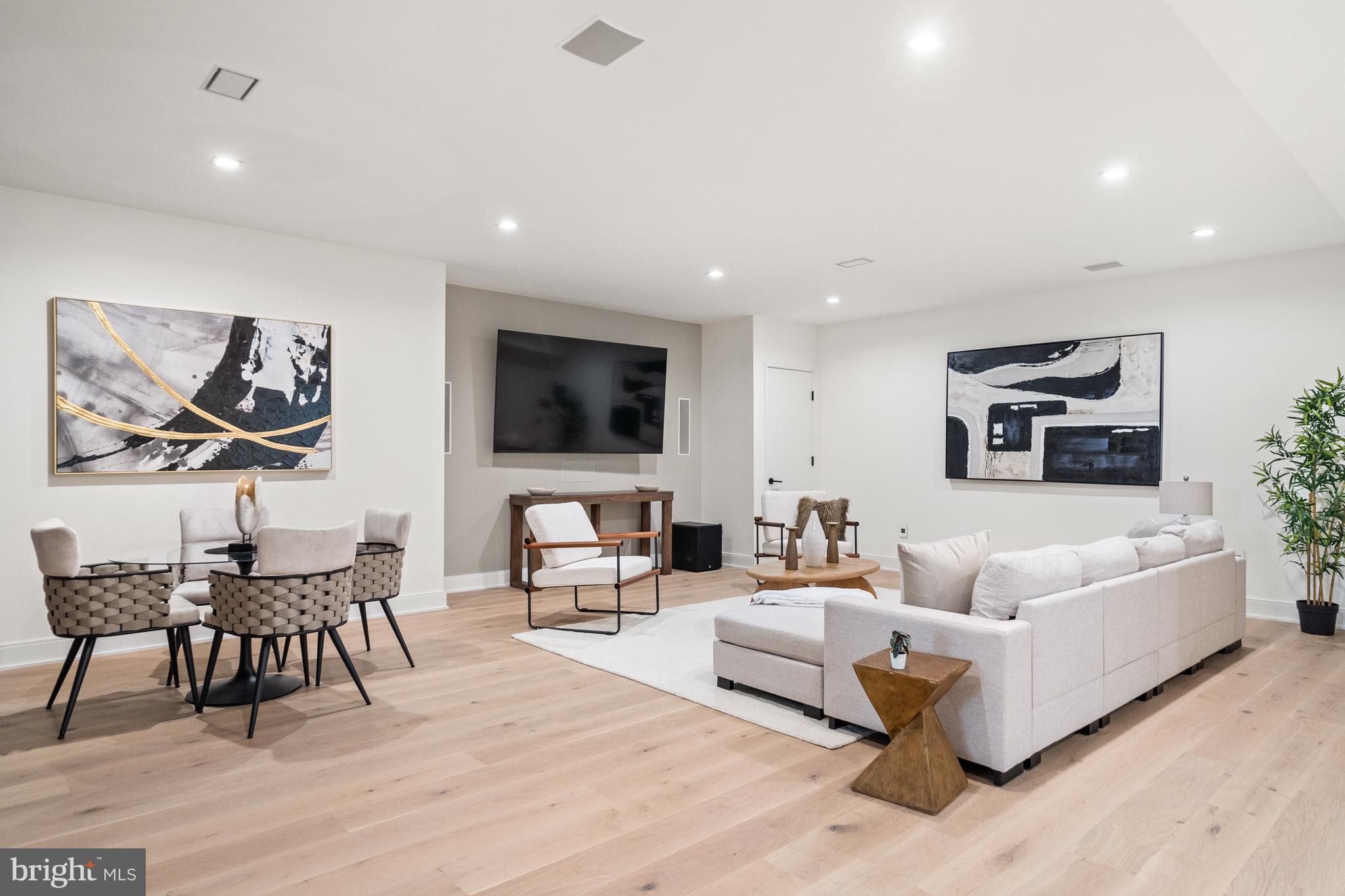 SHIRLEY WOODS - Residential