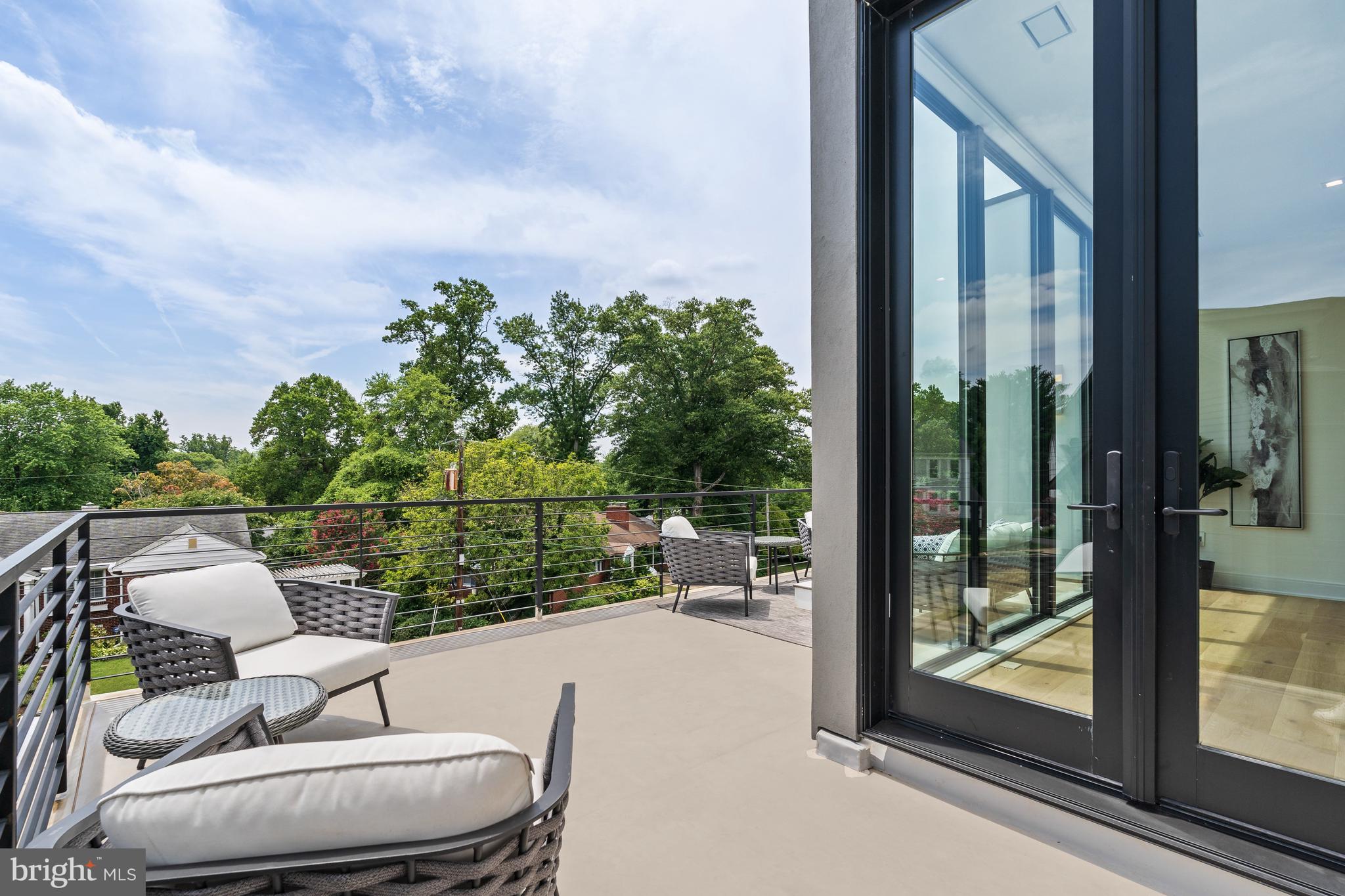 SHIRLEY WOODS - Residential