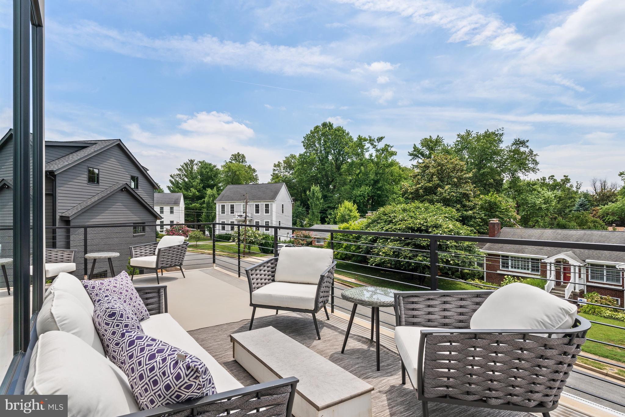 SHIRLEY WOODS - Residential