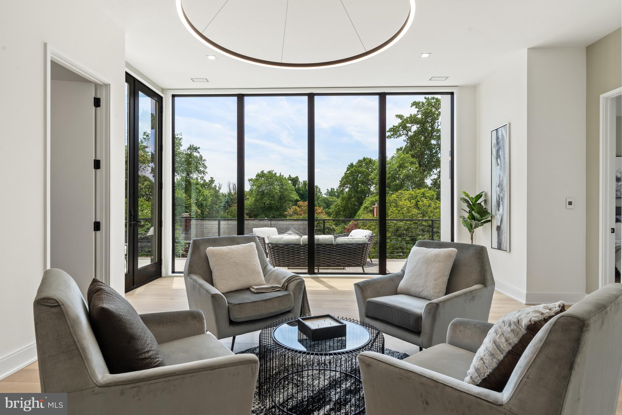 SHIRLEY WOODS - Residential