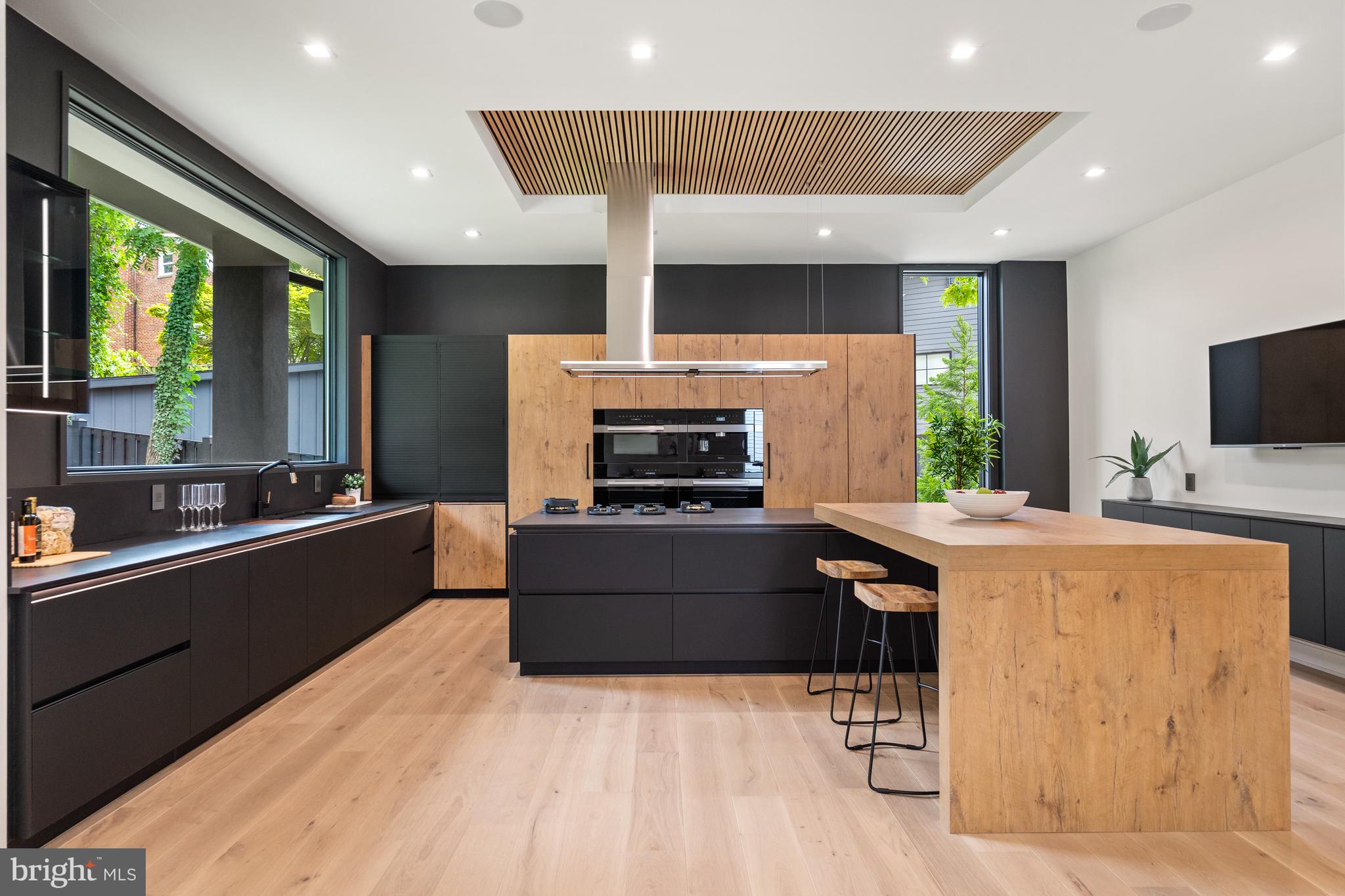 SHIRLEY WOODS - Residential