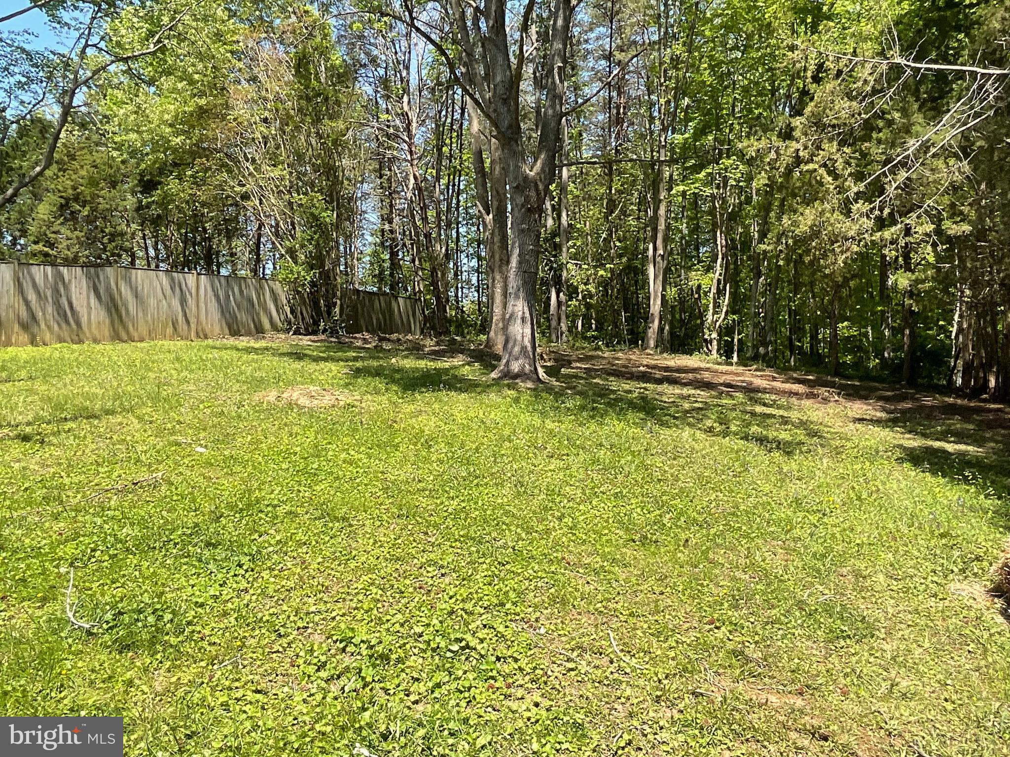 VISTA WOODS - Residential Lease