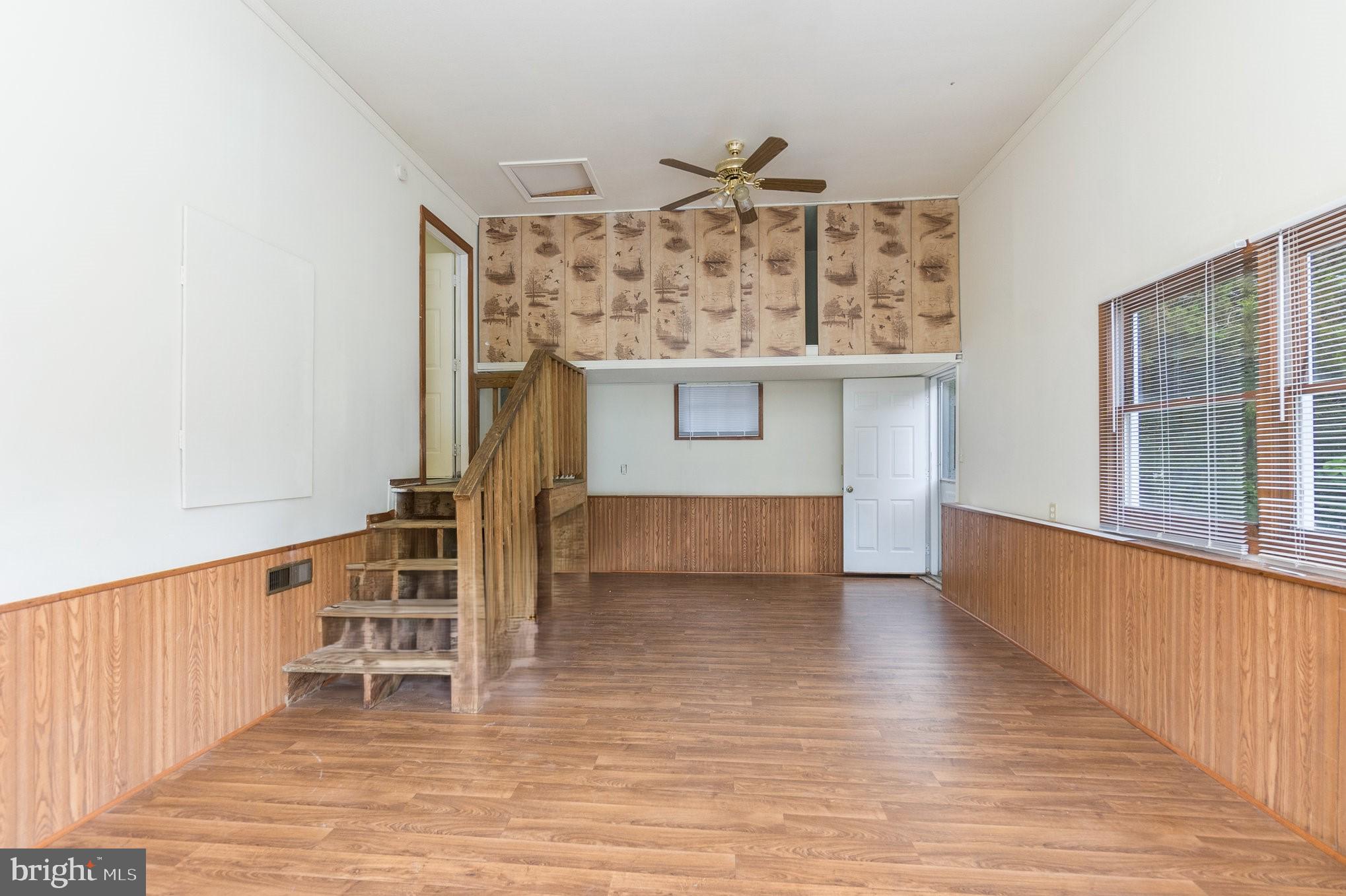 VISTA WOODS - Residential Lease