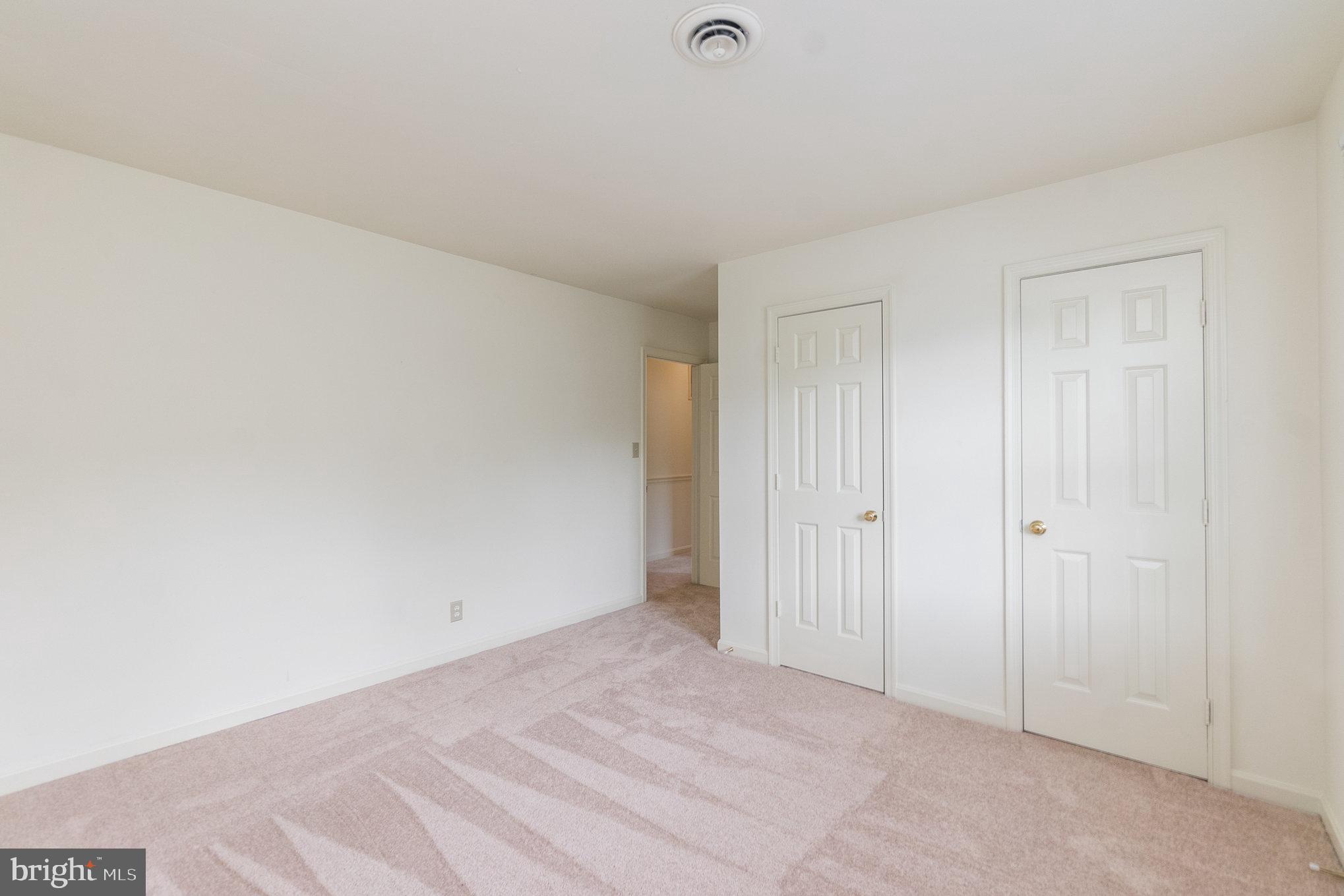 VISTA WOODS - Residential Lease