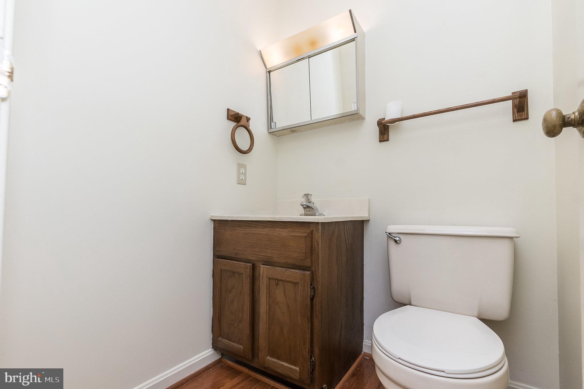 VISTA WOODS - Residential Lease