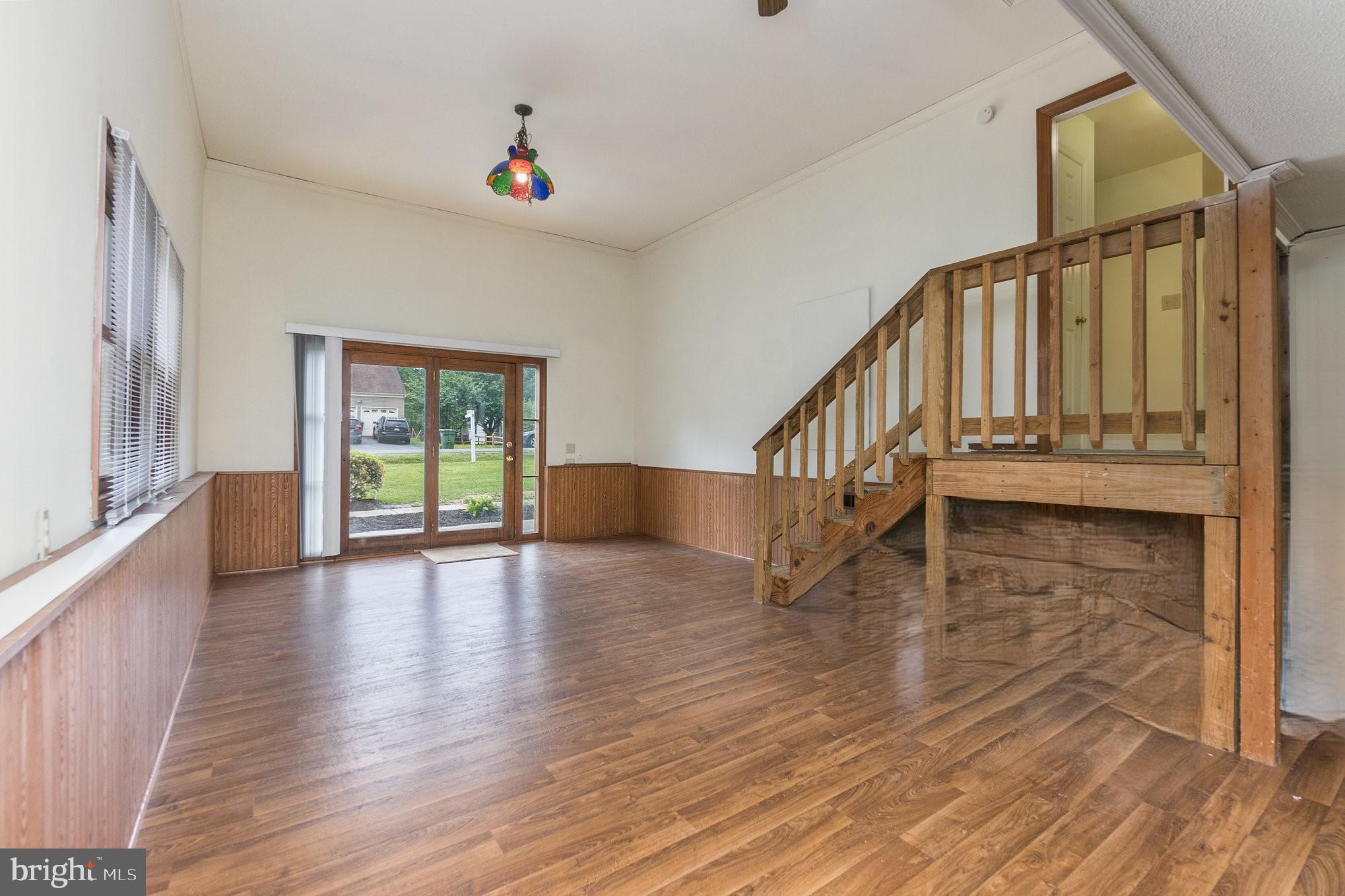 VISTA WOODS - Residential Lease